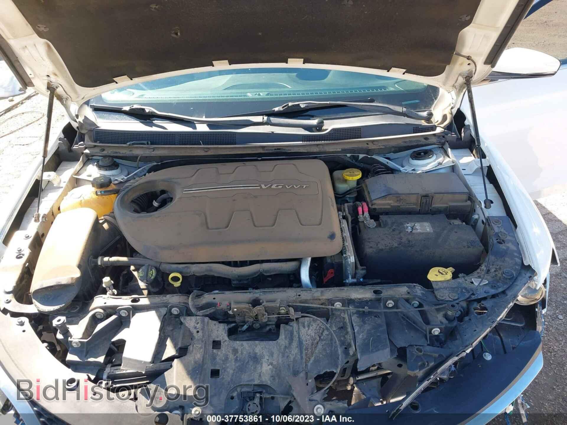 2015 CHRYSLER 200 - VIN: 1C3CCCCG7FN623162 - Фото 10