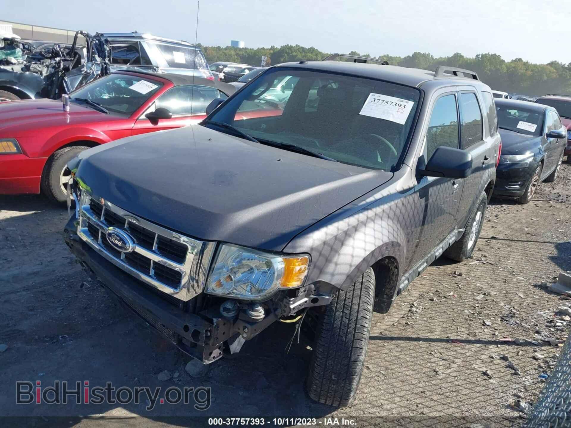 2011 FORD ESCAPE - VIN: 1FMCU0DG7BKC61718 - Фото 2