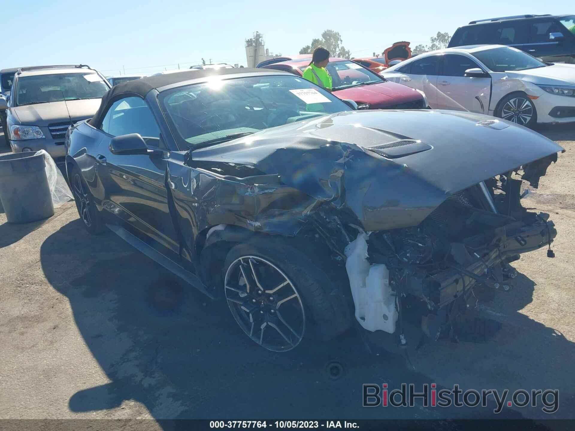 Photo 1FATP8UH9J5165904 - FORD MUSTANG 2018