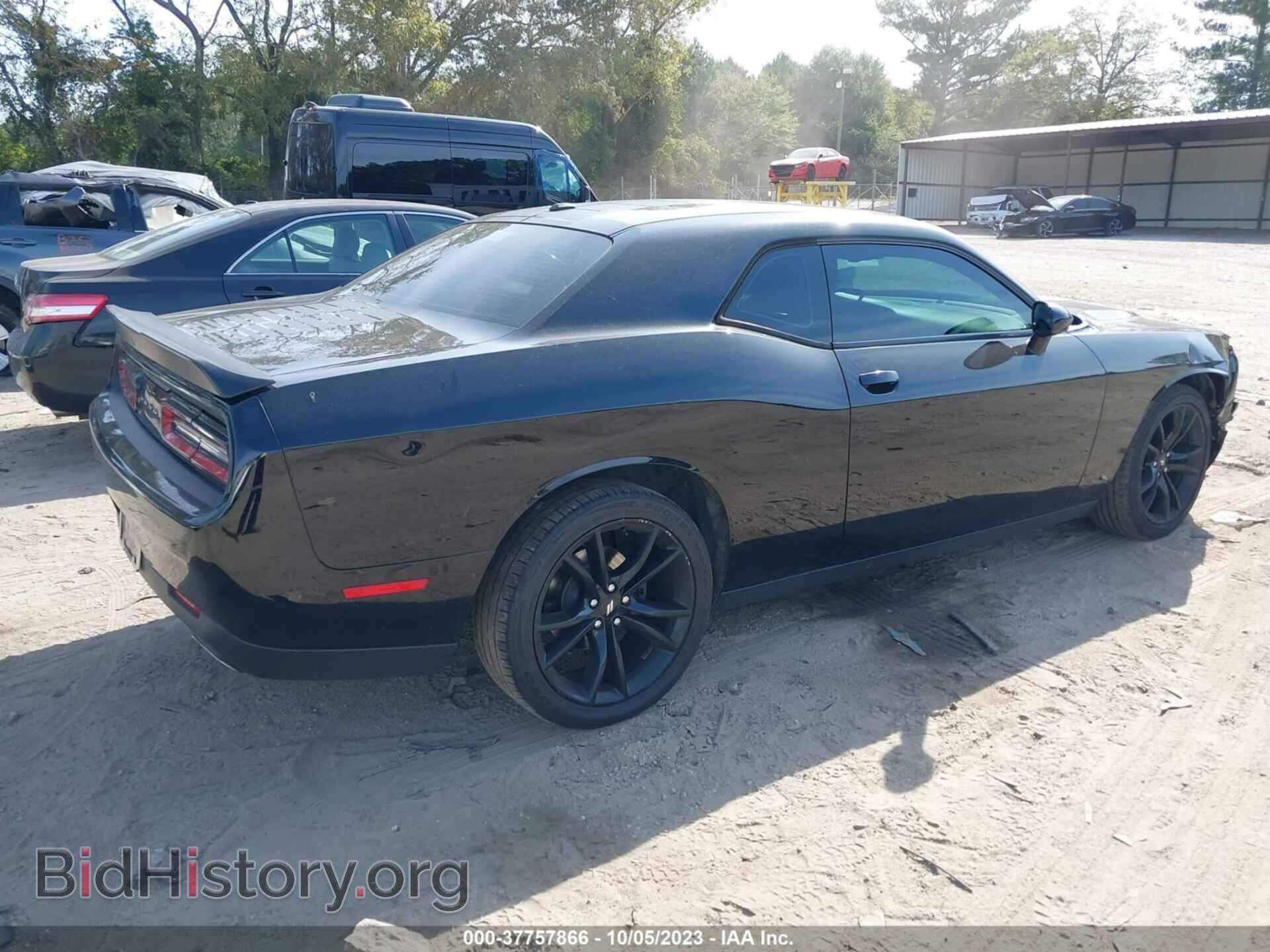 2017 DODGE CHALLENGER - VIN: 2C3CDZAGXHH532126 - Фото 4