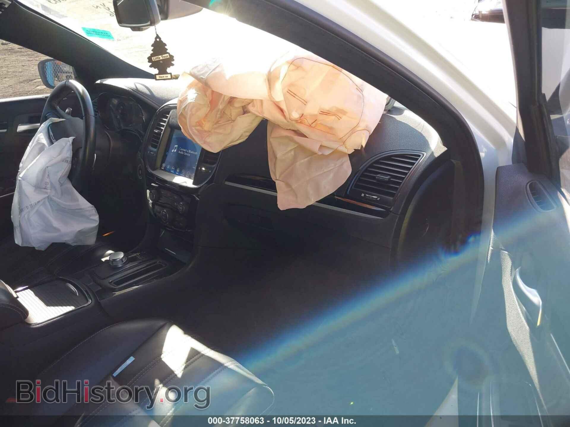 2017 CHRYSLER 300 - VIN: 2C3CCAGG6HH517618 - Фото 5