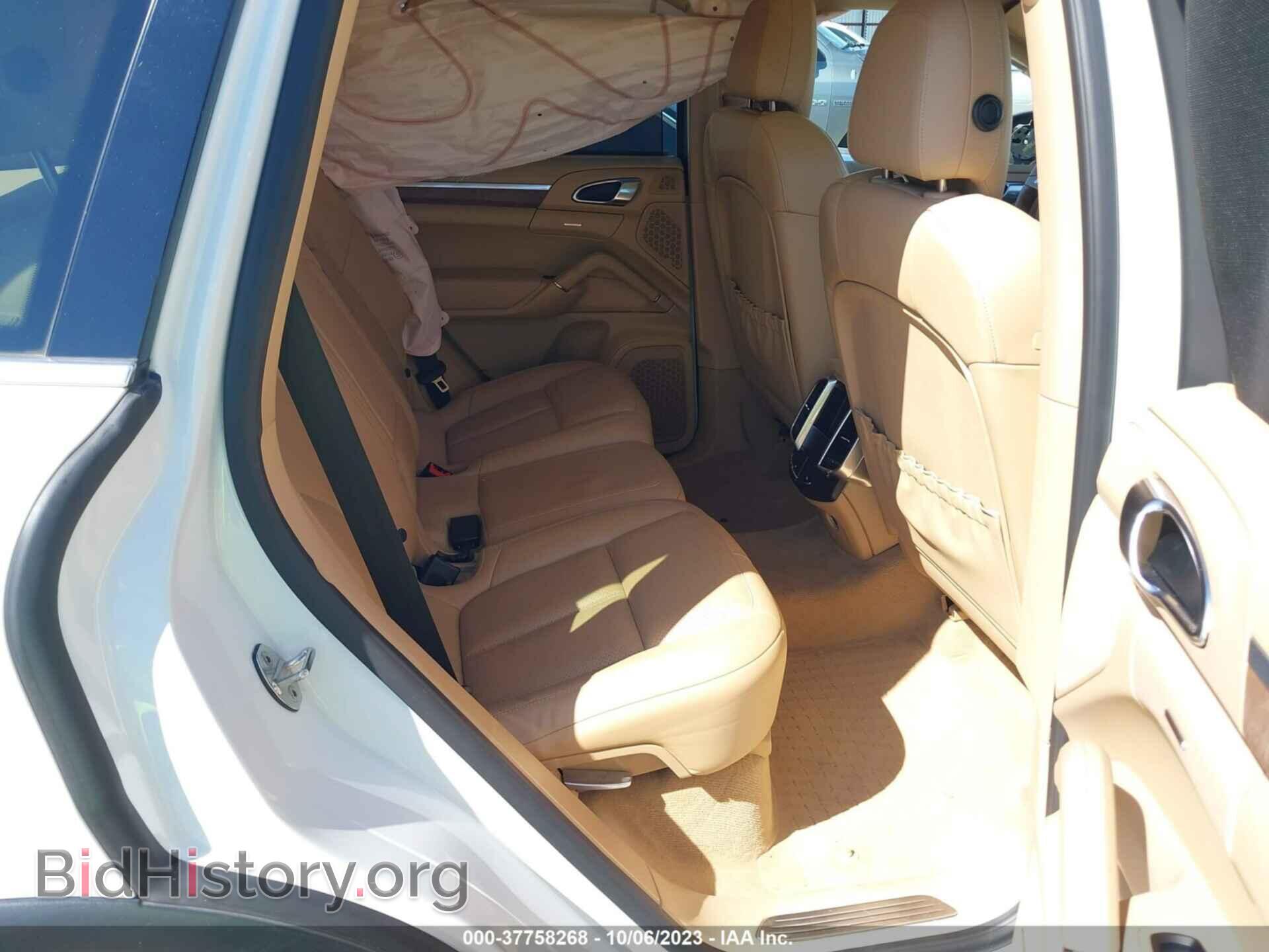 2013 PORSCHE CAYENNE - VIN: WP1AB2A29DLA85708 - Photo 8