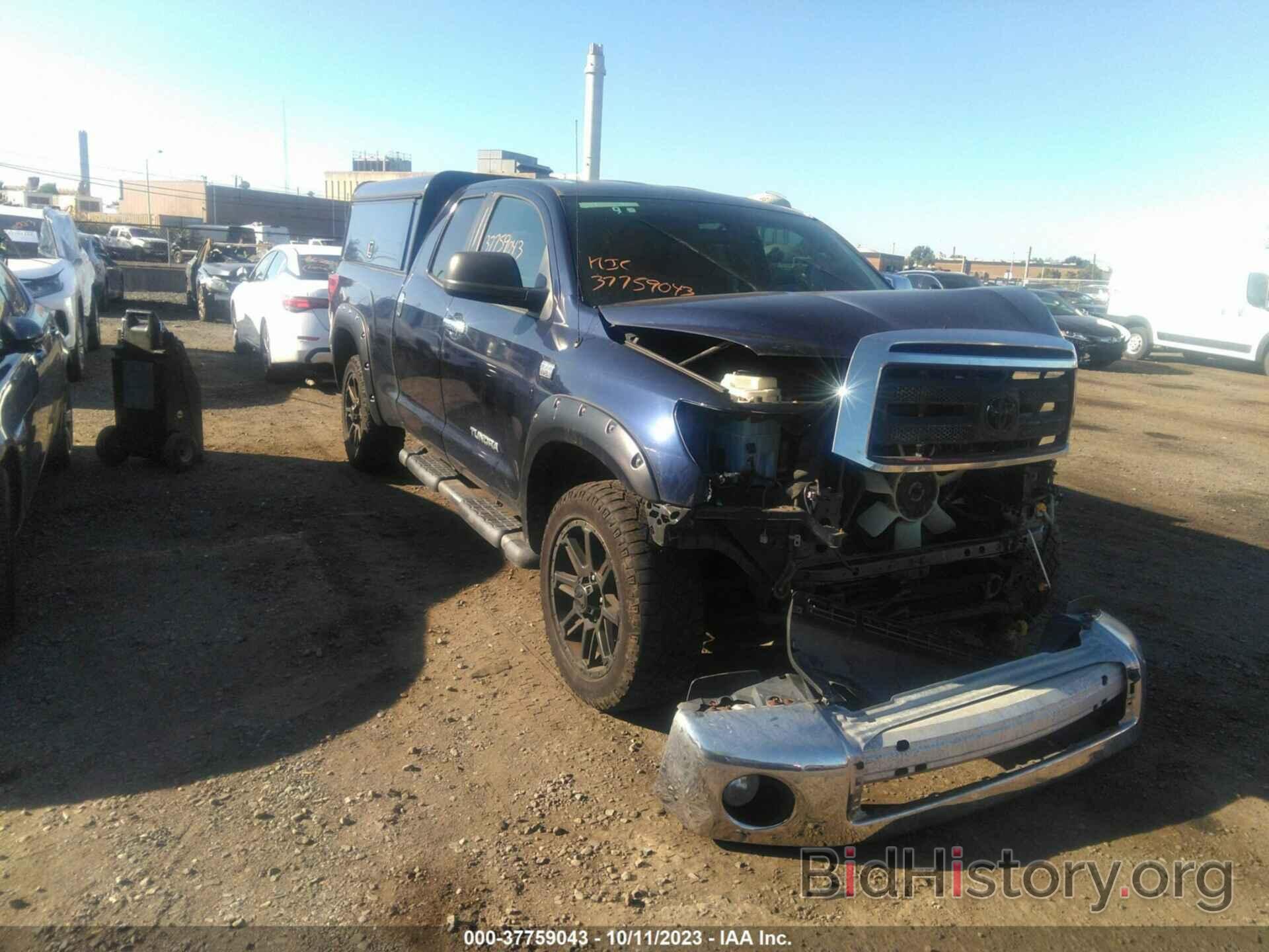 Photo 5TFUM5F12BX021994 - TOYOTA TUNDRA 4WD TRUCK 2011