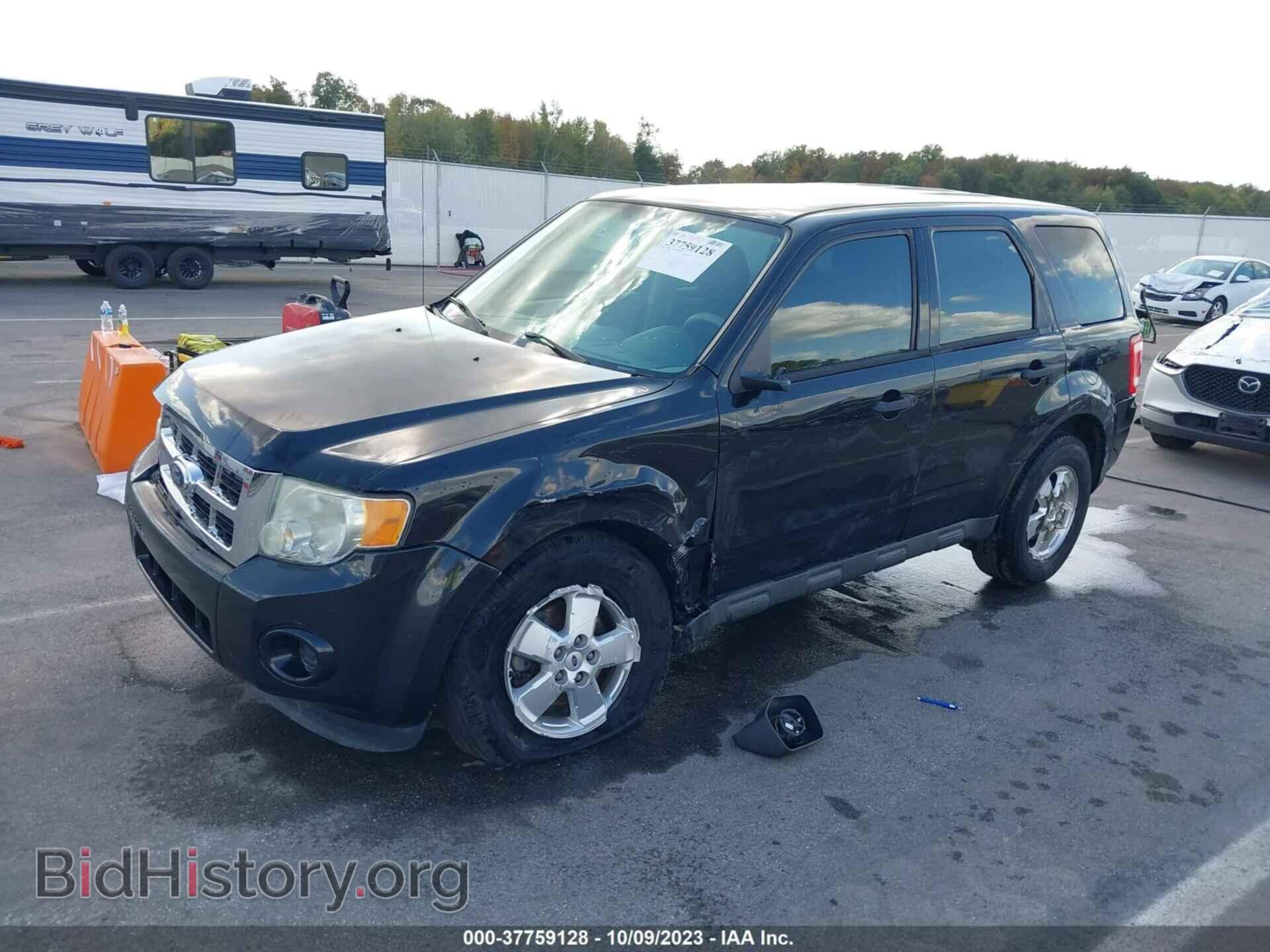 2011 FORD ESCAPE - VIN: 1FMCU0C78BKA45491 - Photo 2