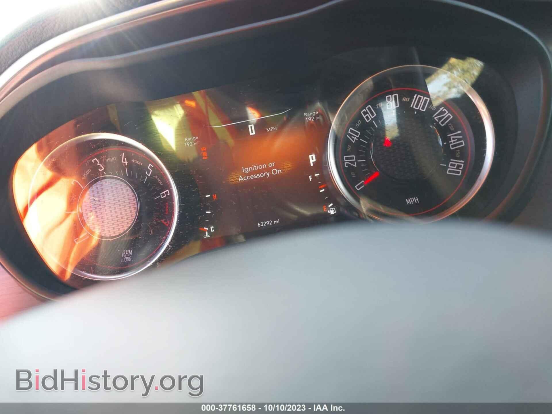 2016 DODGE CHALLENGER - VIN: 2C3CDZAG1GH338227 - Фото 7