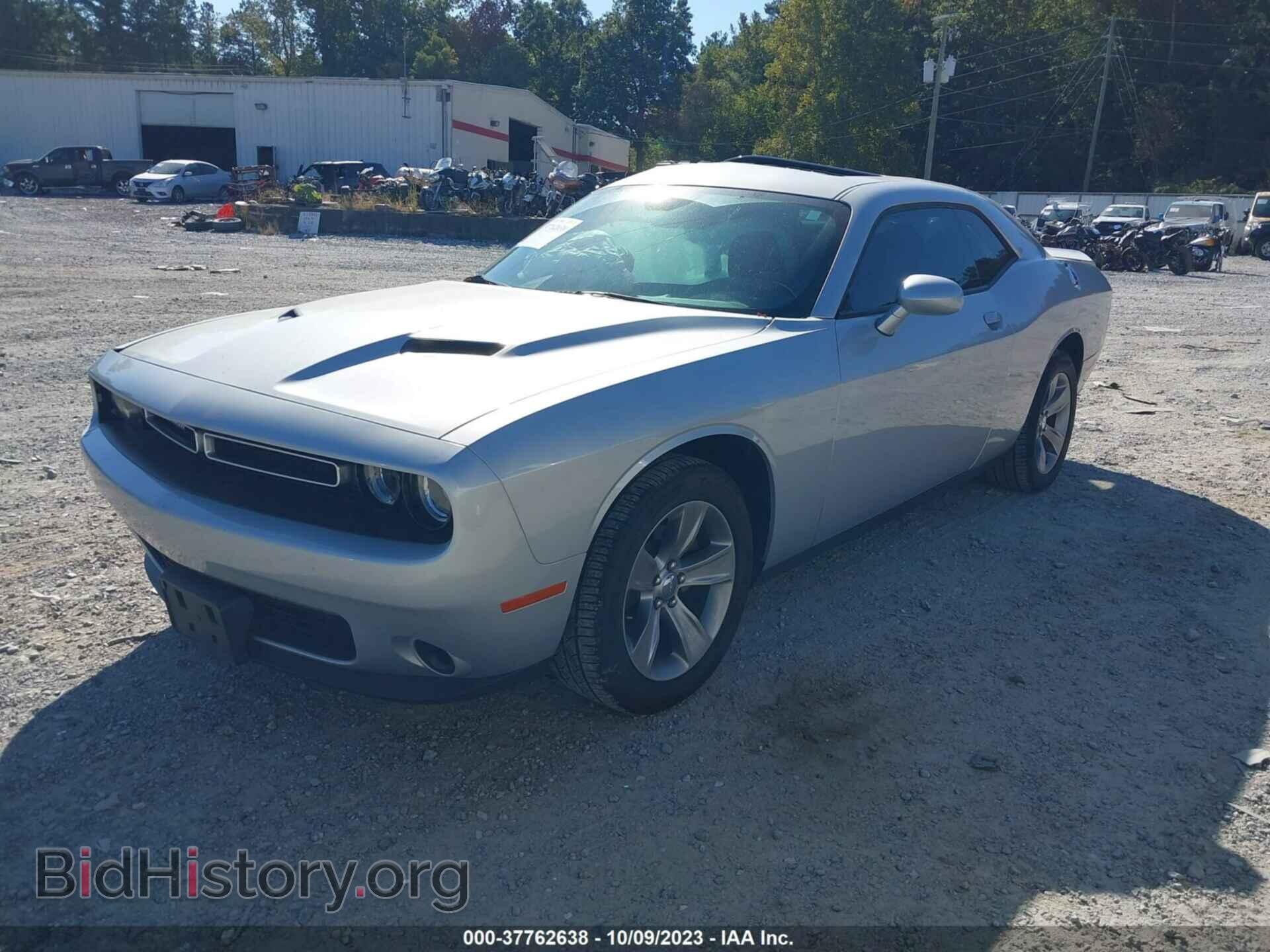2019 DODGE CHALLENGER - VIN: 2C3CDZAG4KH744317 - Photo 2