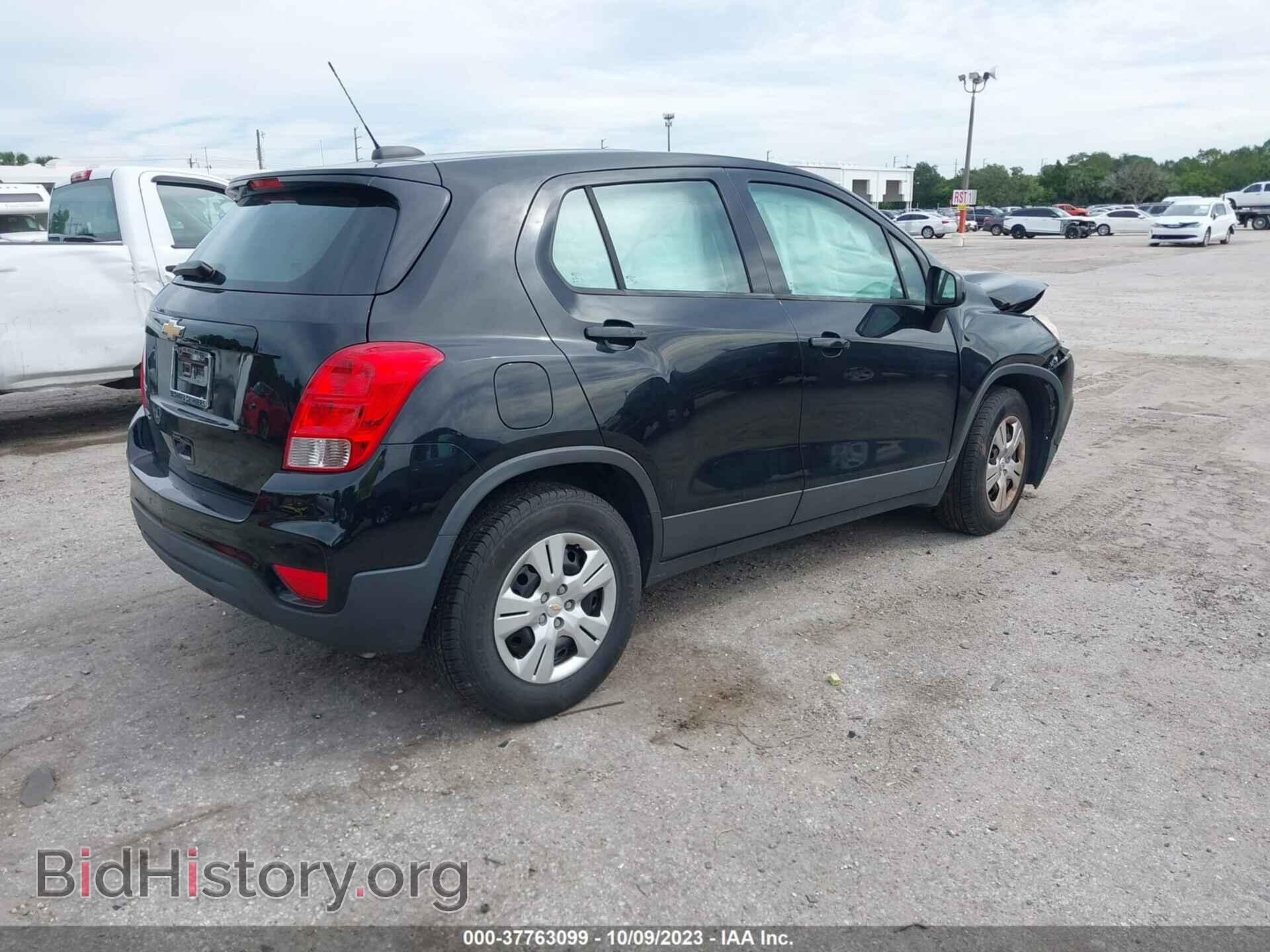 2017 CHEVROLET TRAX - VIN: 3GNCJKSB3HL206696 - Фото 4