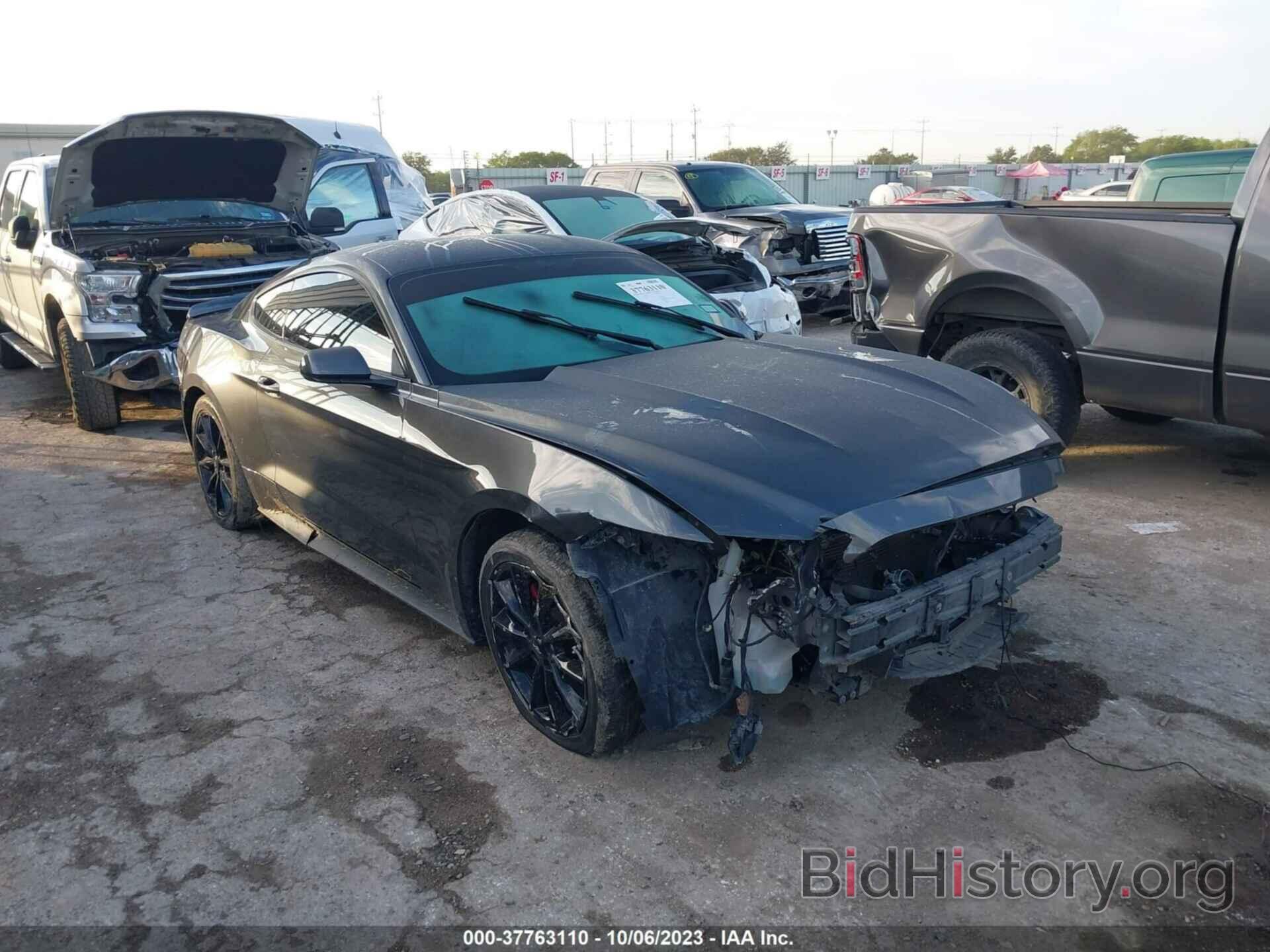 Photo 1FA6P8TH0F5337713 - FORD MUSTANG 2015