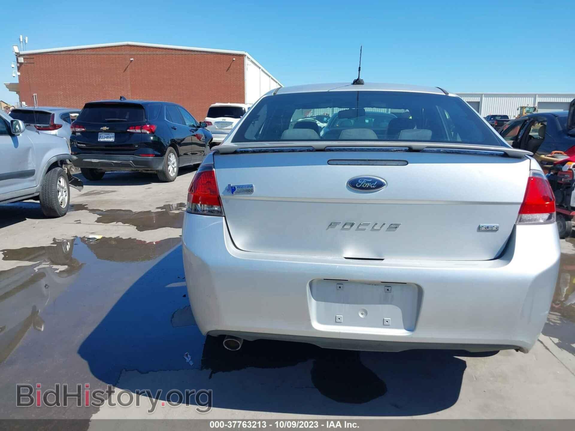 2011 FORD FOCUS - VIN: 1FAHP3GN8BW106428 - Photo 17