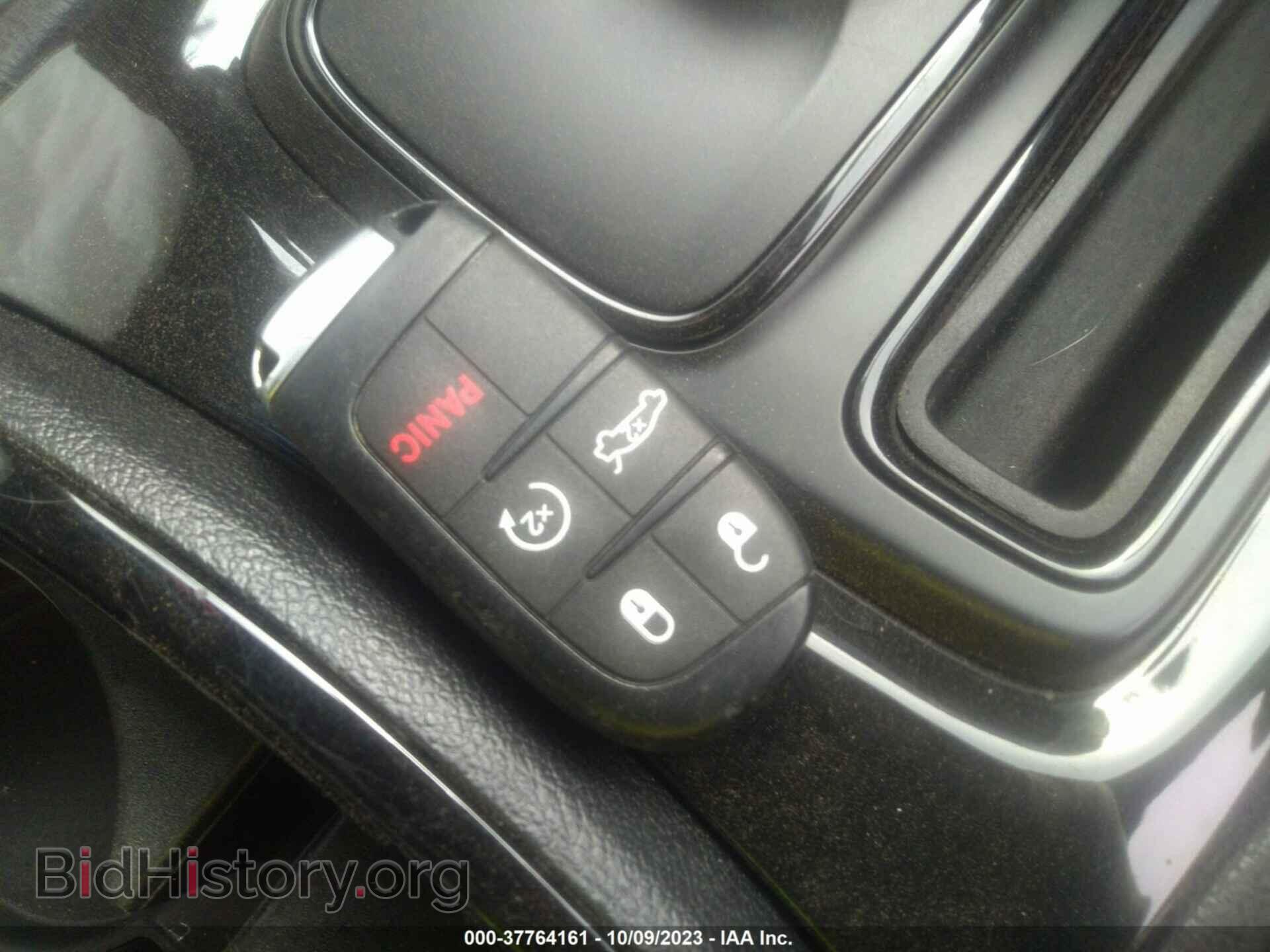 2017 CHRYSLER 300 - VIN: 2C3CCAGG7HH538963 - Photo 11