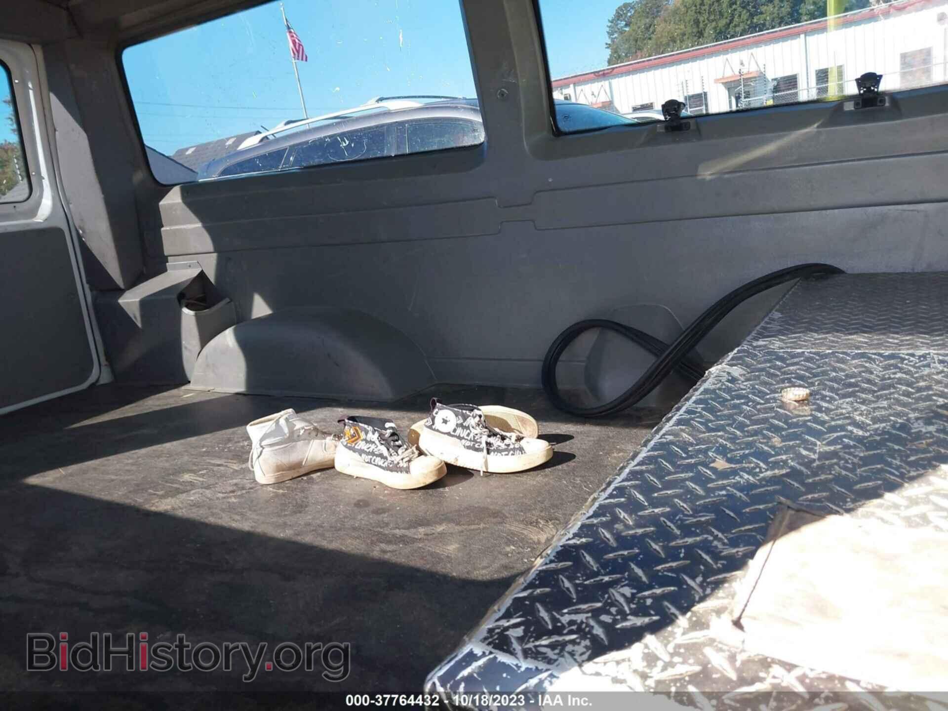 2011 FORD E-250 - VIN: 1FTNE2EW3BDB34383 - Фото 8