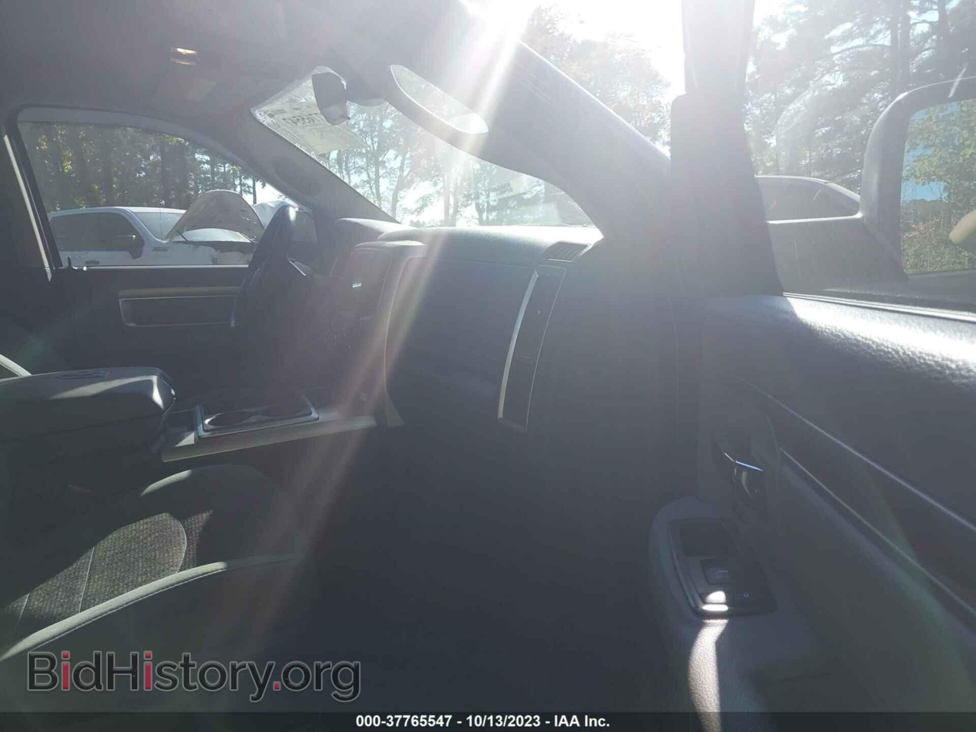 2015 RAM 1500 - VIN: 1C6RR6LT3FS570830 - Фото 5
