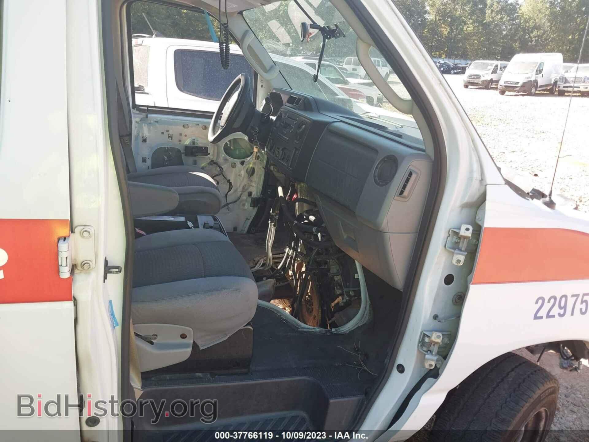 2012 FORD ECONOLINE CARGO VAN - VIN: 1FDSS3EL6CDB22975 - Фото 5