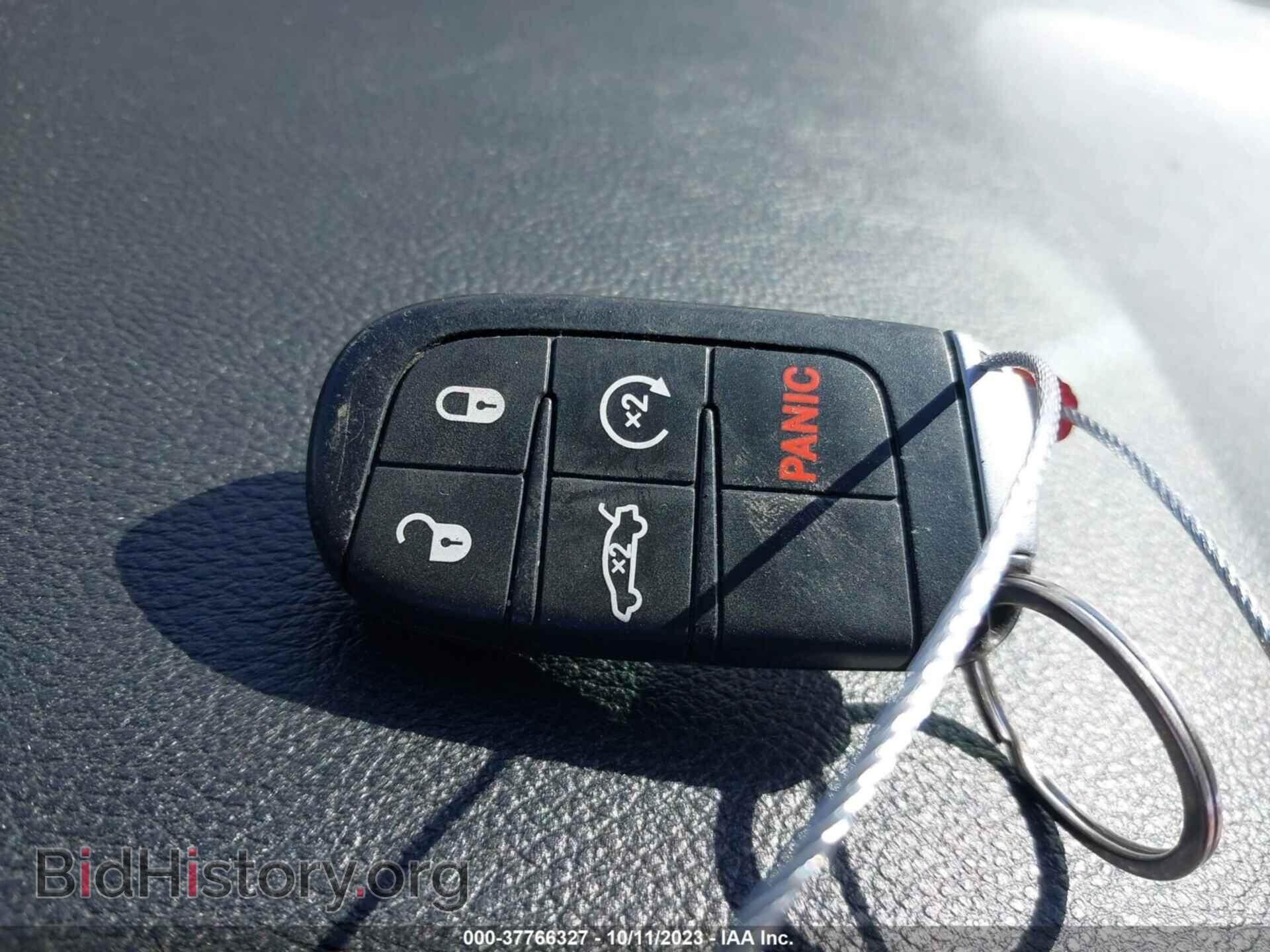 2019 DODGE CHALLENGER - VIN: 2C3CDZBT5KH660454 - Photo 11