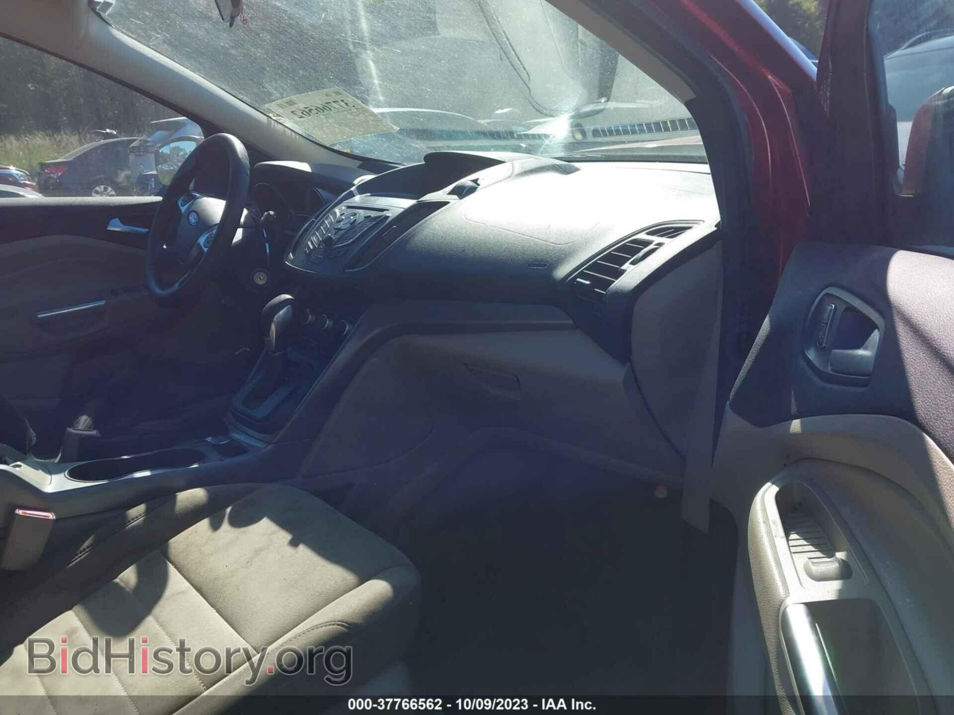 2016 FORD ESCAPE - VIN: 1FMCU0G72GUC51377 - Фото 5
