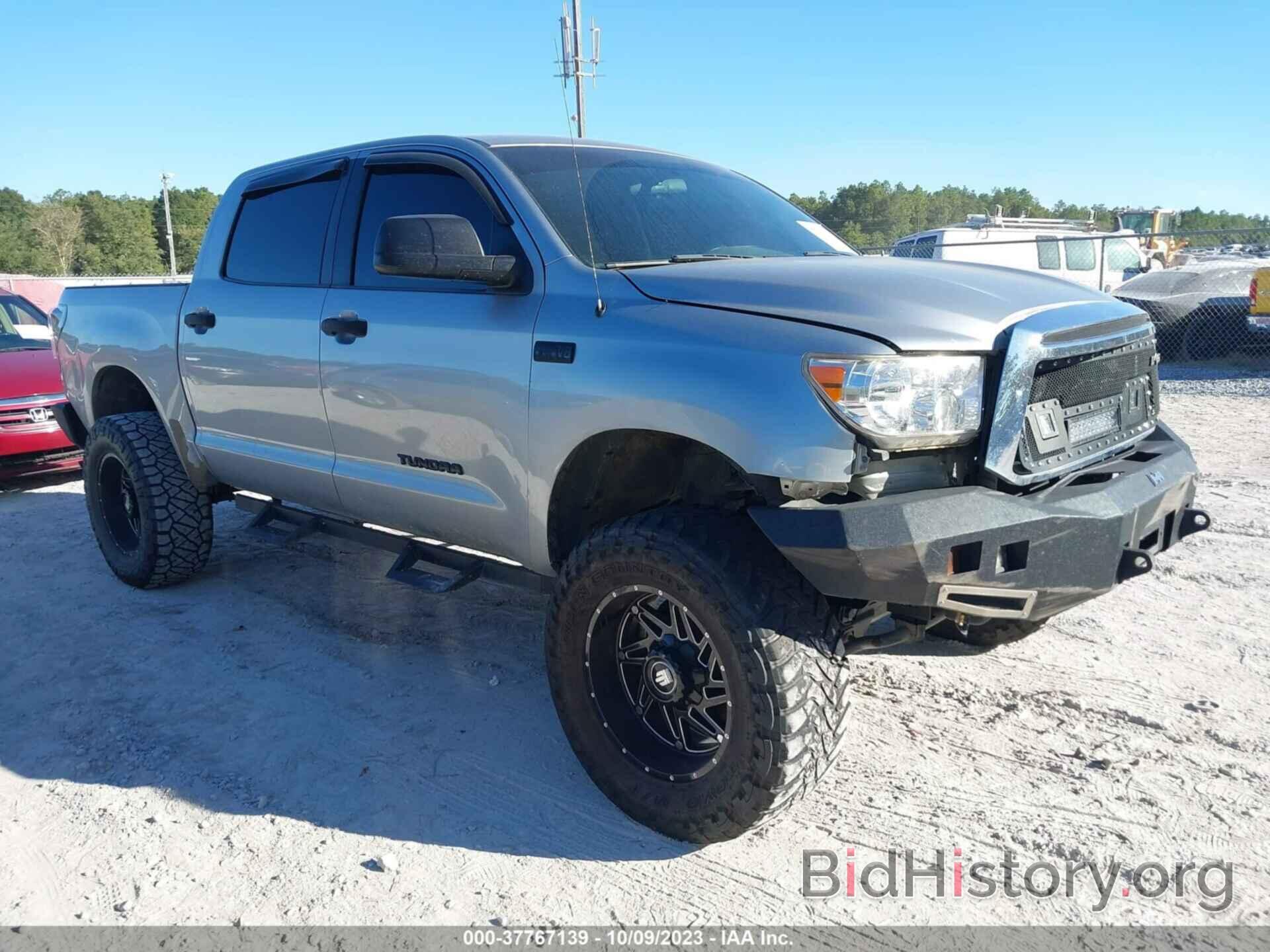 Фотография 5TFDW5F14BX177254 - TOYOTA TUNDRA 4WD TRUCK 2011