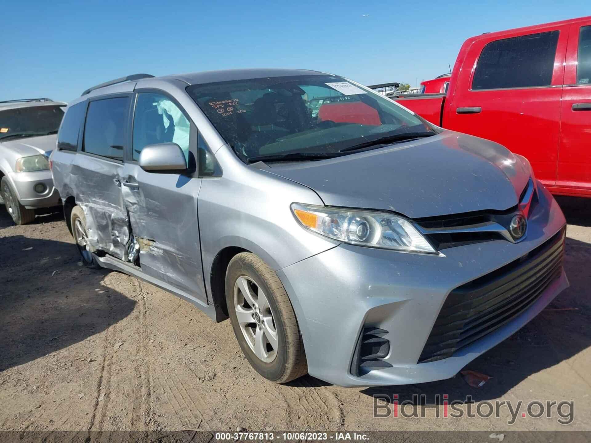 Фотография 5TDKZ3DC1JS918035 - TOYOTA SIENNA 2018