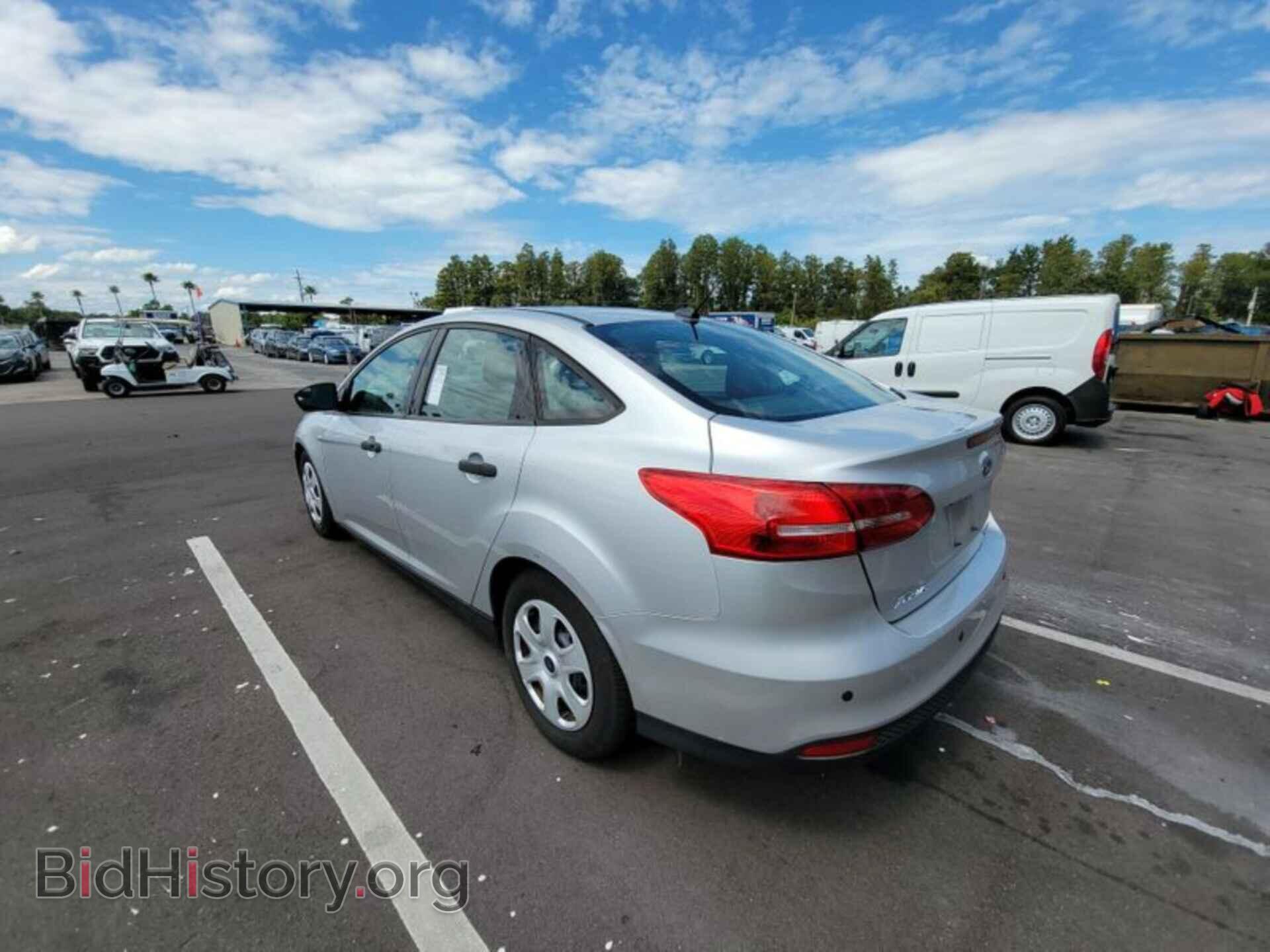 2016 FORD FOCUS - VIN: 1FADP3E2XGL302225 - Фото 4