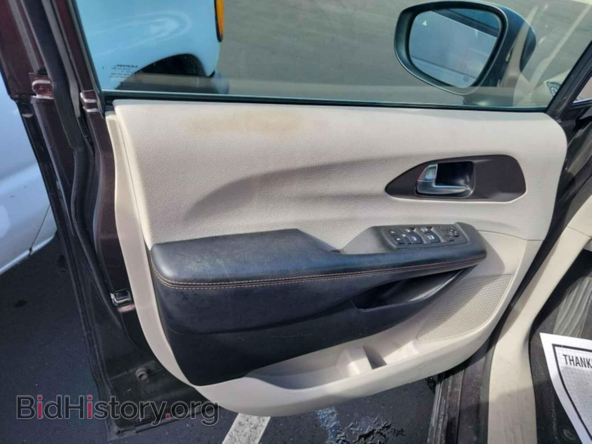 2019 CHRYSLER PACIFICA - VIN: 2C4RC1DG4KR652110 - Фото 11