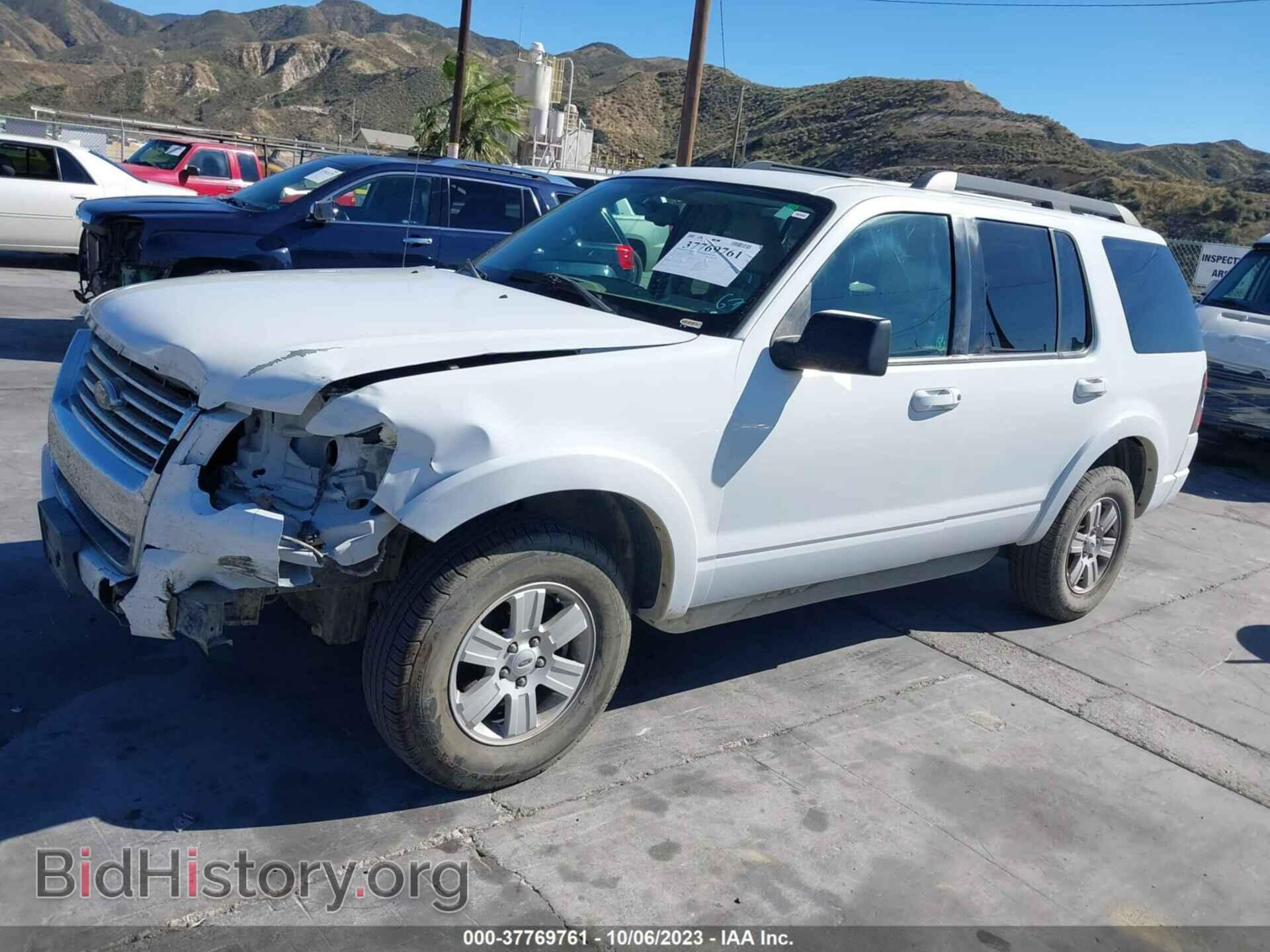 2010 FORD EXPLORER - VIN: 1FMEU7DE9AUB07157 - Фото 2