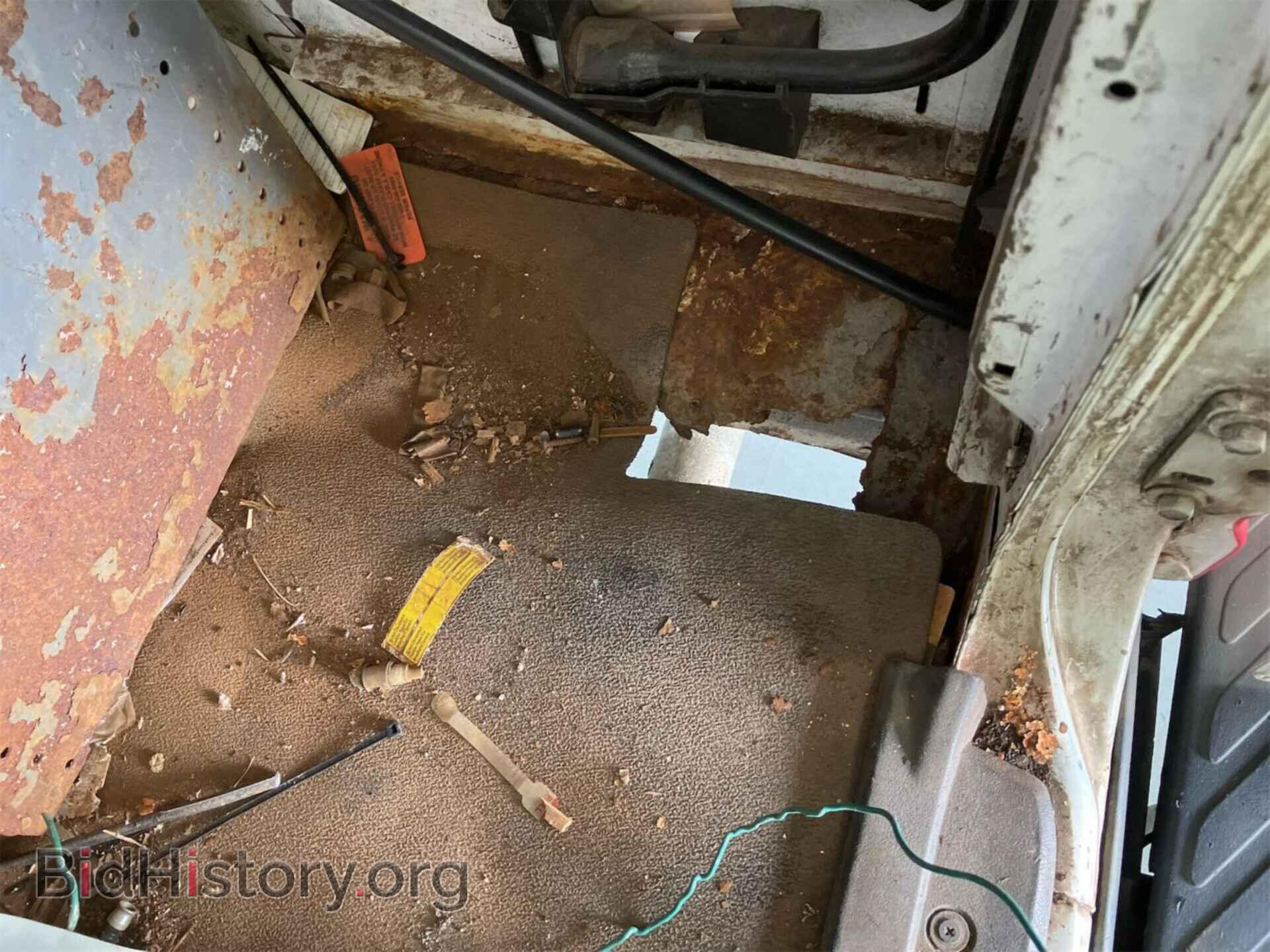 2011 FORD ECONOLINE CARGO VAN - VIN: 1FTNE2EL1BDA18542 - Фото 30