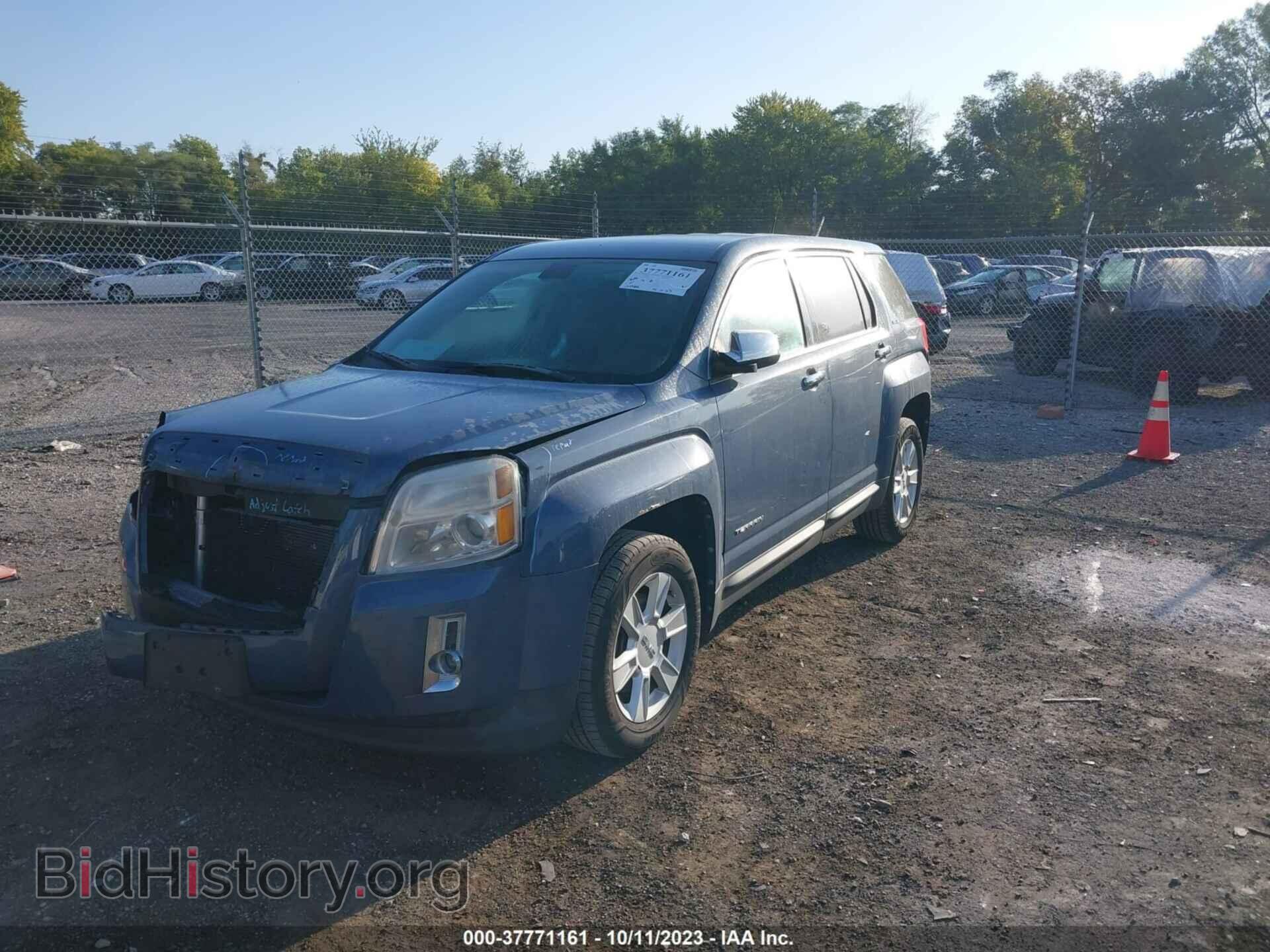 2011 GMC TERRAIN - VIN: 2CTALMEC2B6434067 - Photo 2