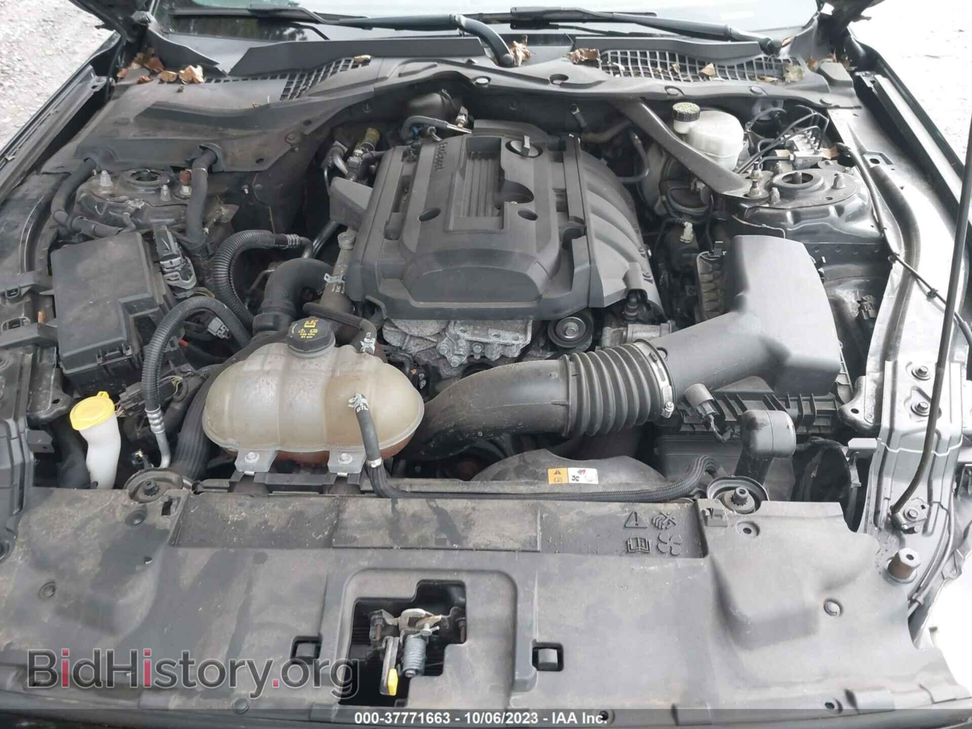 2018 FORD MUSTANG - VIN: 1FATP8UH2J5120187 - Фото 10