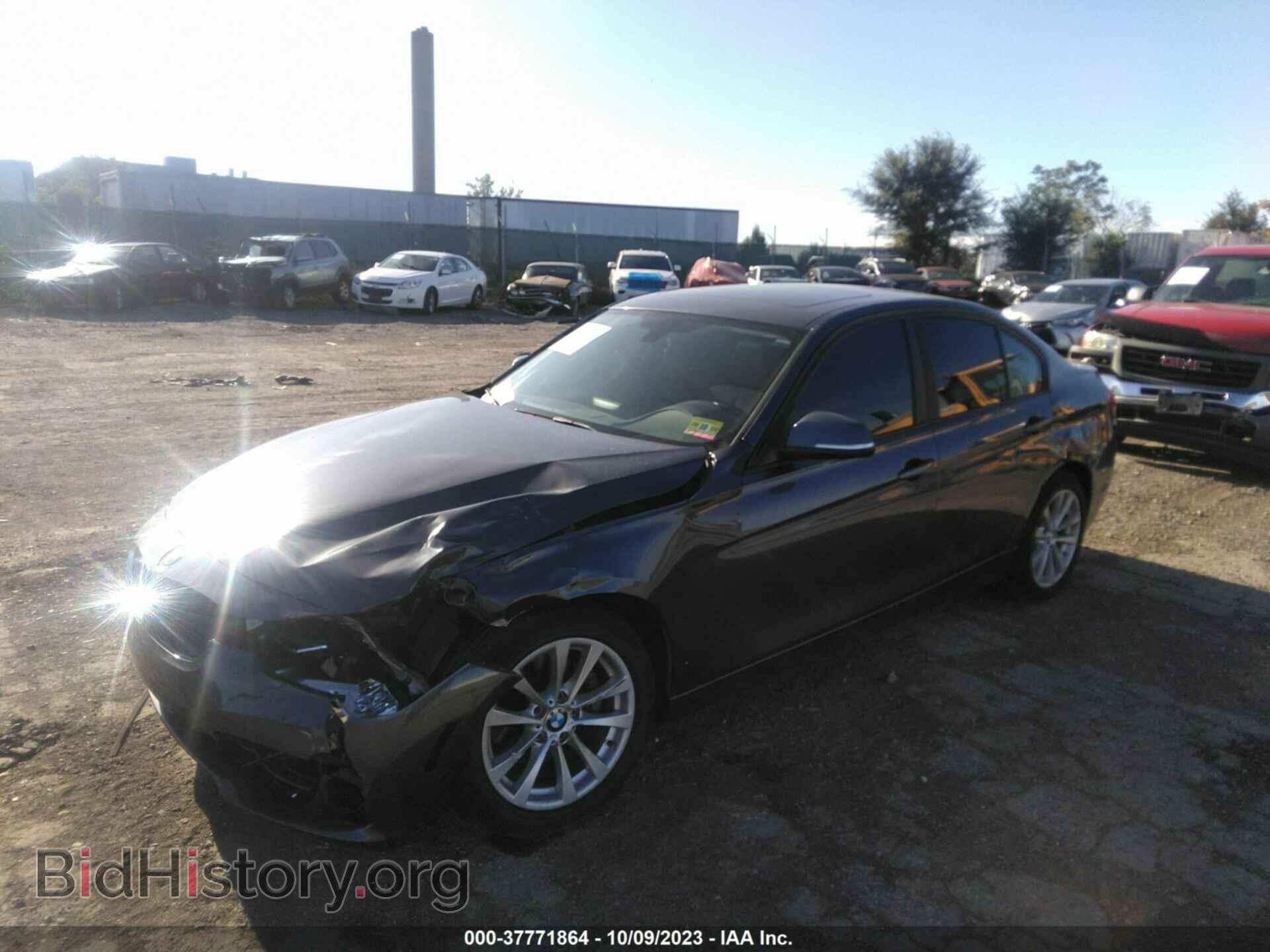 2016 BMW 320I - VIN: WBA8E5G52GNT40473 - Фото 2