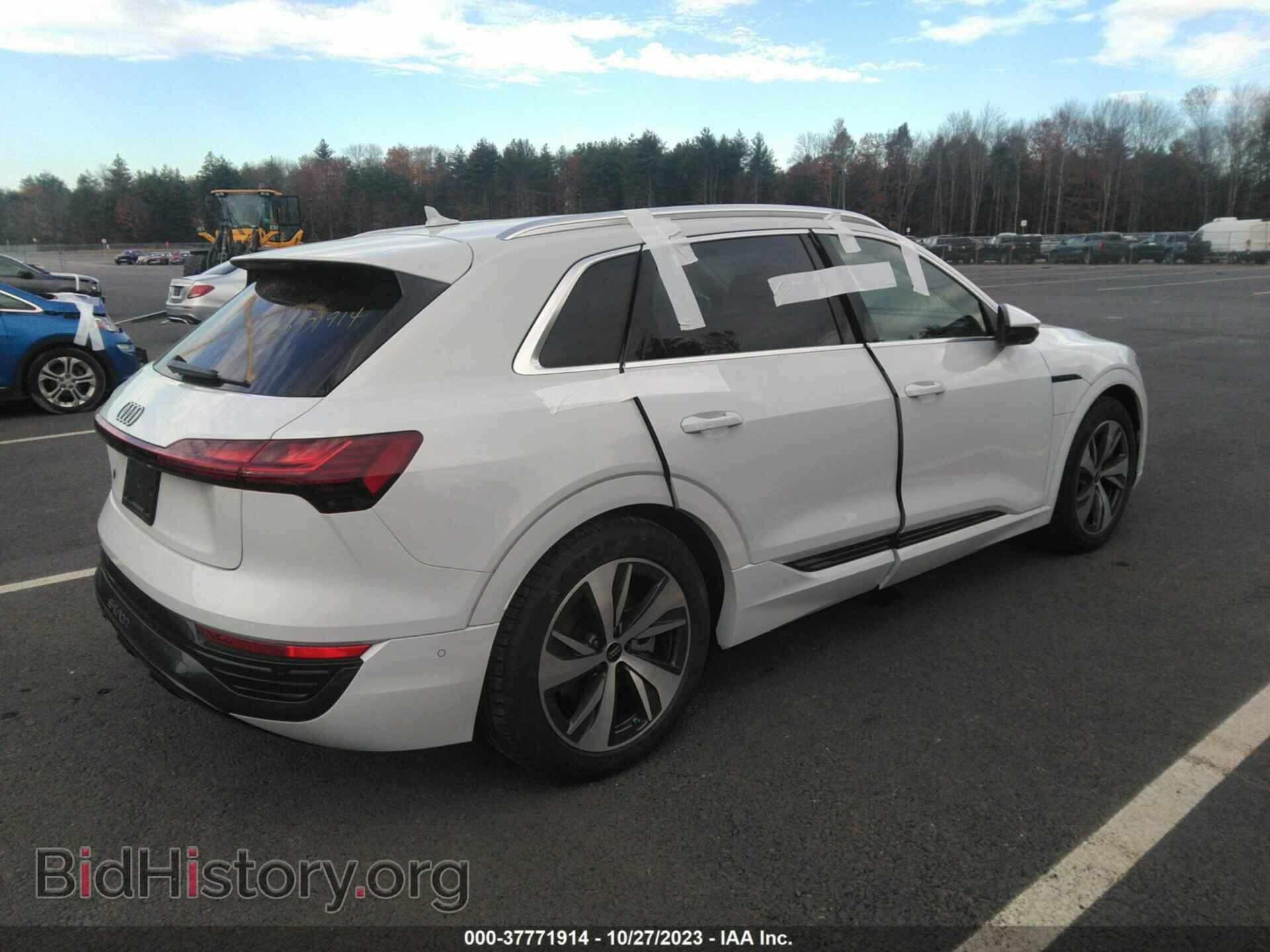 2024 AUDI Q8 E-TRON - VIN: WA15AAGE2RB008722 - Фото 4