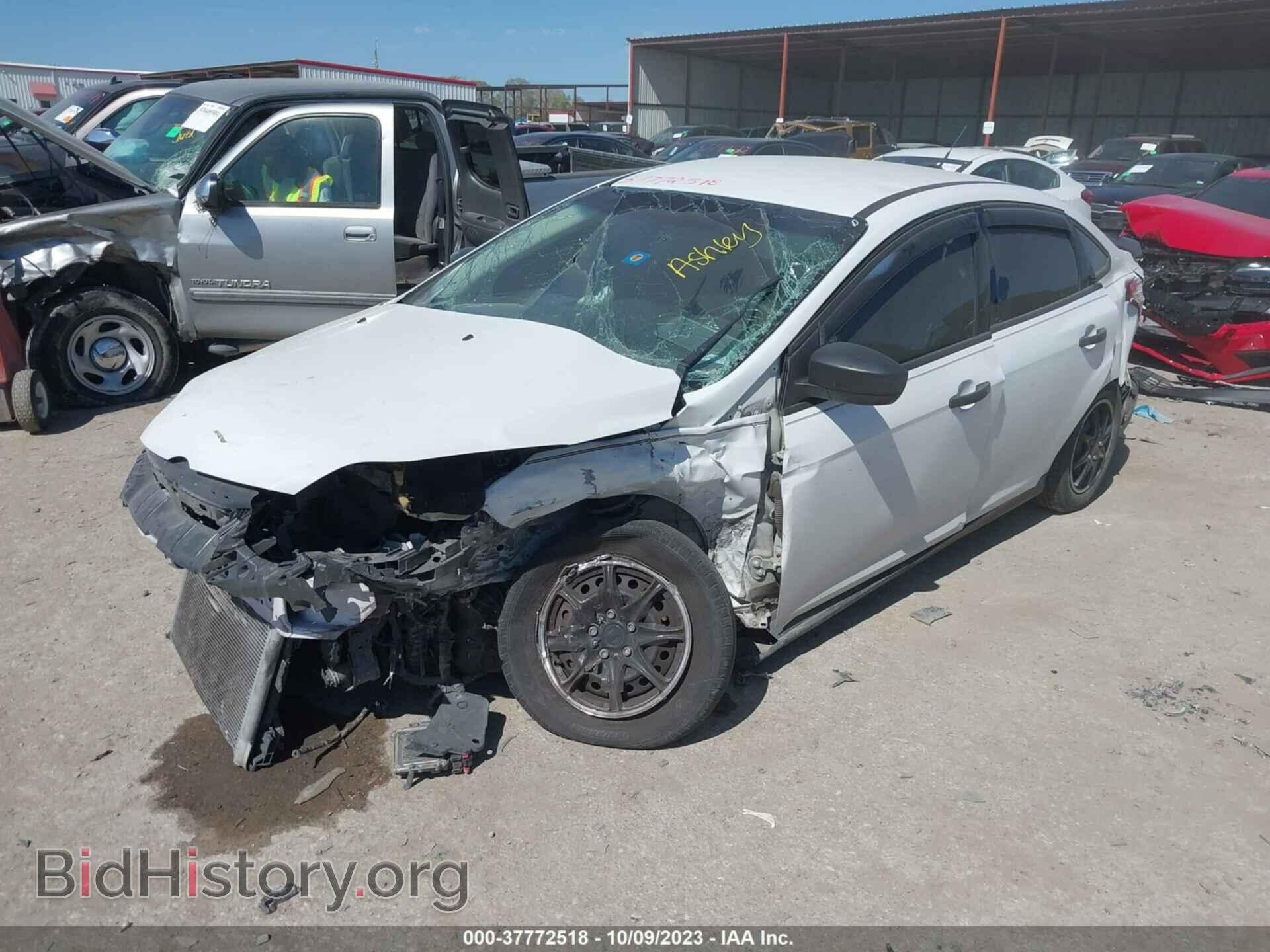 2014 FORD FOCUS - VIN: 1FADP3E21EL330122 - Фото 2