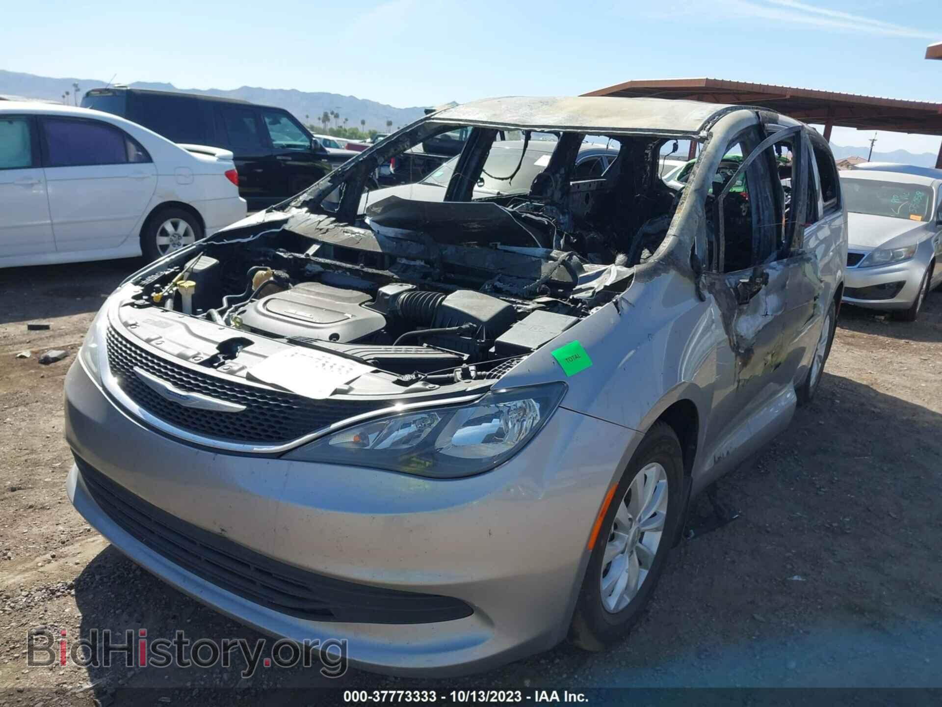 2017 CHRYSLER PACIFICA - VIN: 2C4RC1DG2HR756989 - Photo 2
