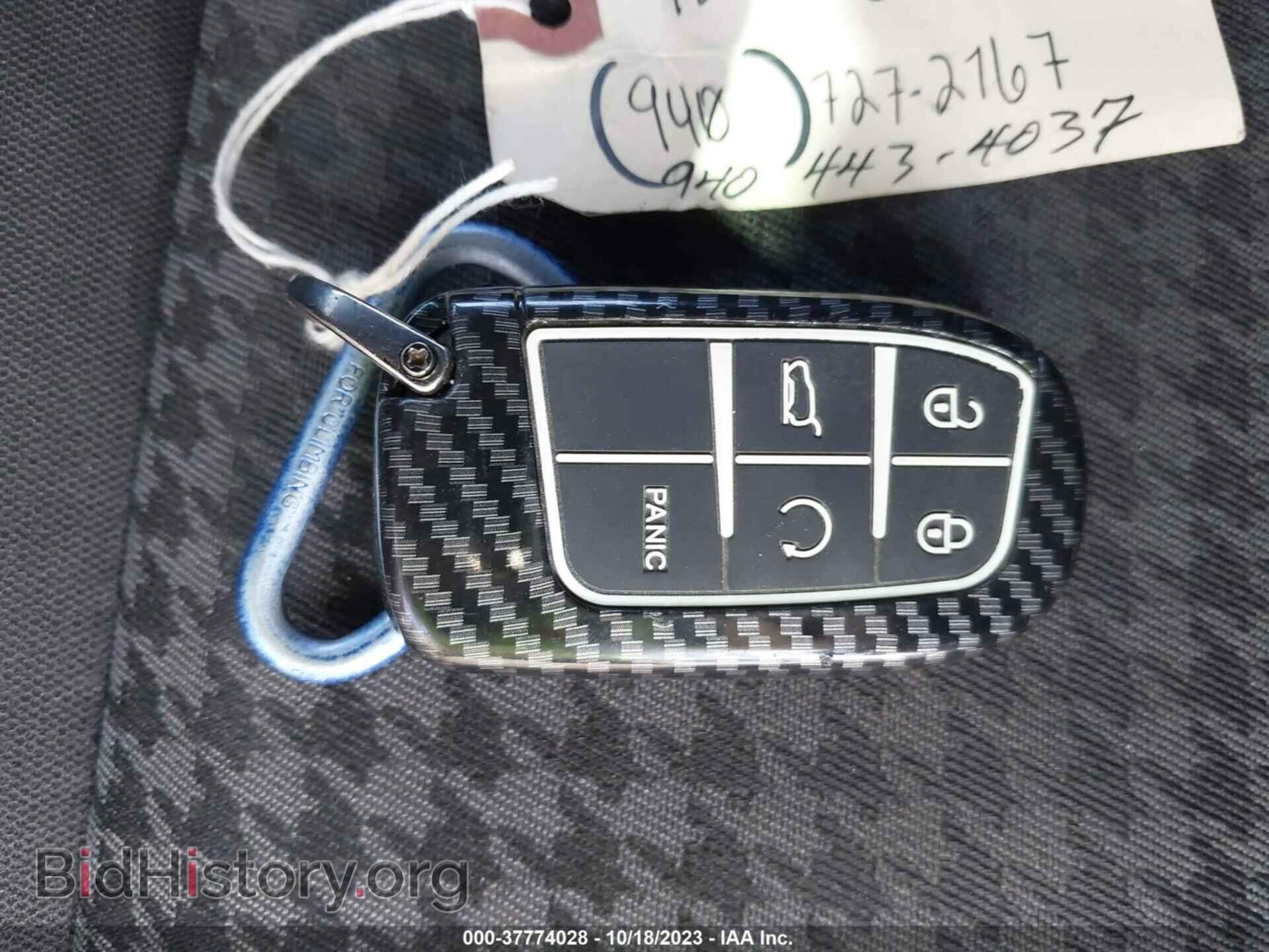2018 DODGE CHALLENGER - VIN: 2C3CDZFJ2JH310206 - Фото 11