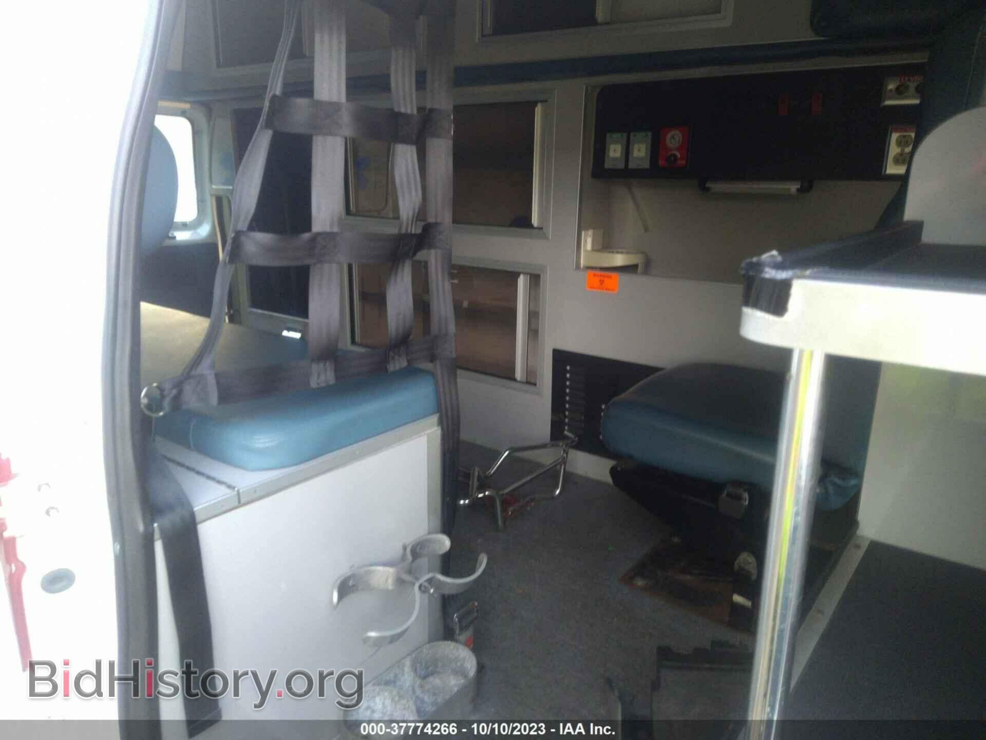 2010 FORD ECONOLINE CARGO VAN - VIN: 1FDSS3EP6ADA36162 - Фото 8