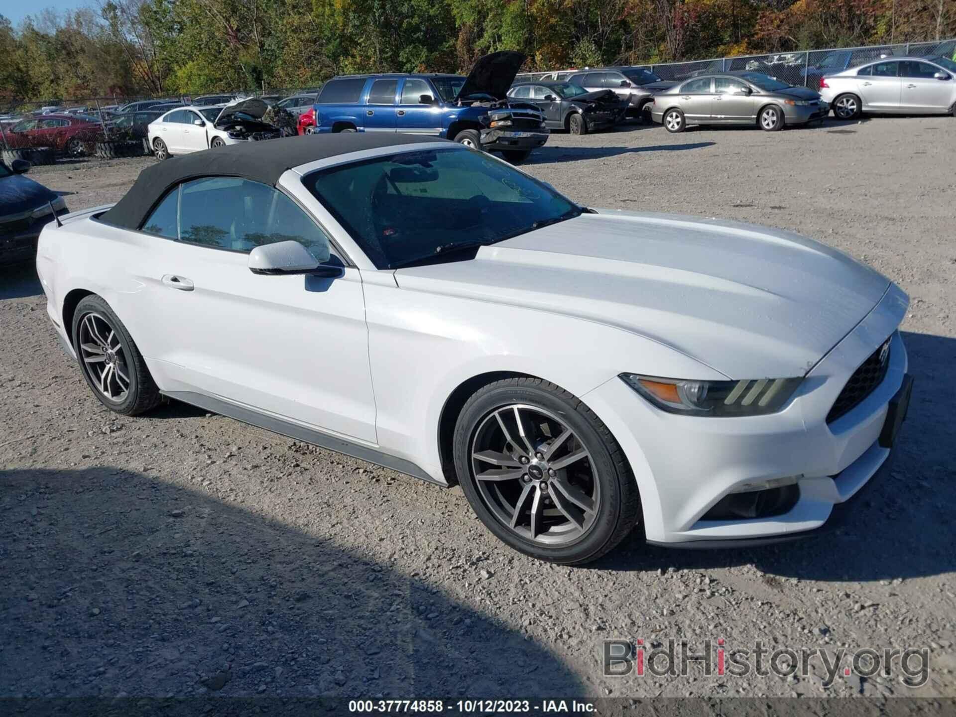 Photo 1FATP8UH0F5377243 - FORD MUSTANG 2015