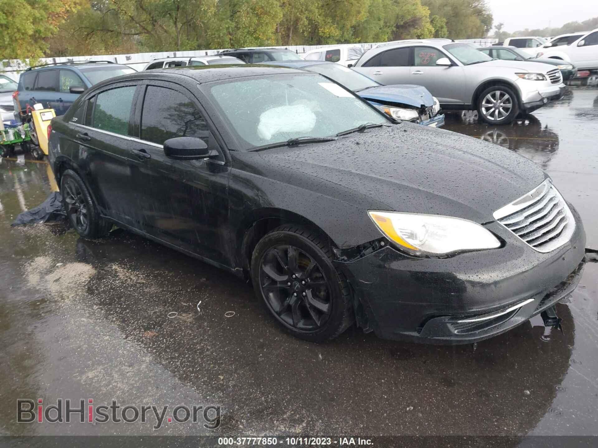 Фотография 1C3CCBAB0CN262208 - CHRYSLER 200 2012