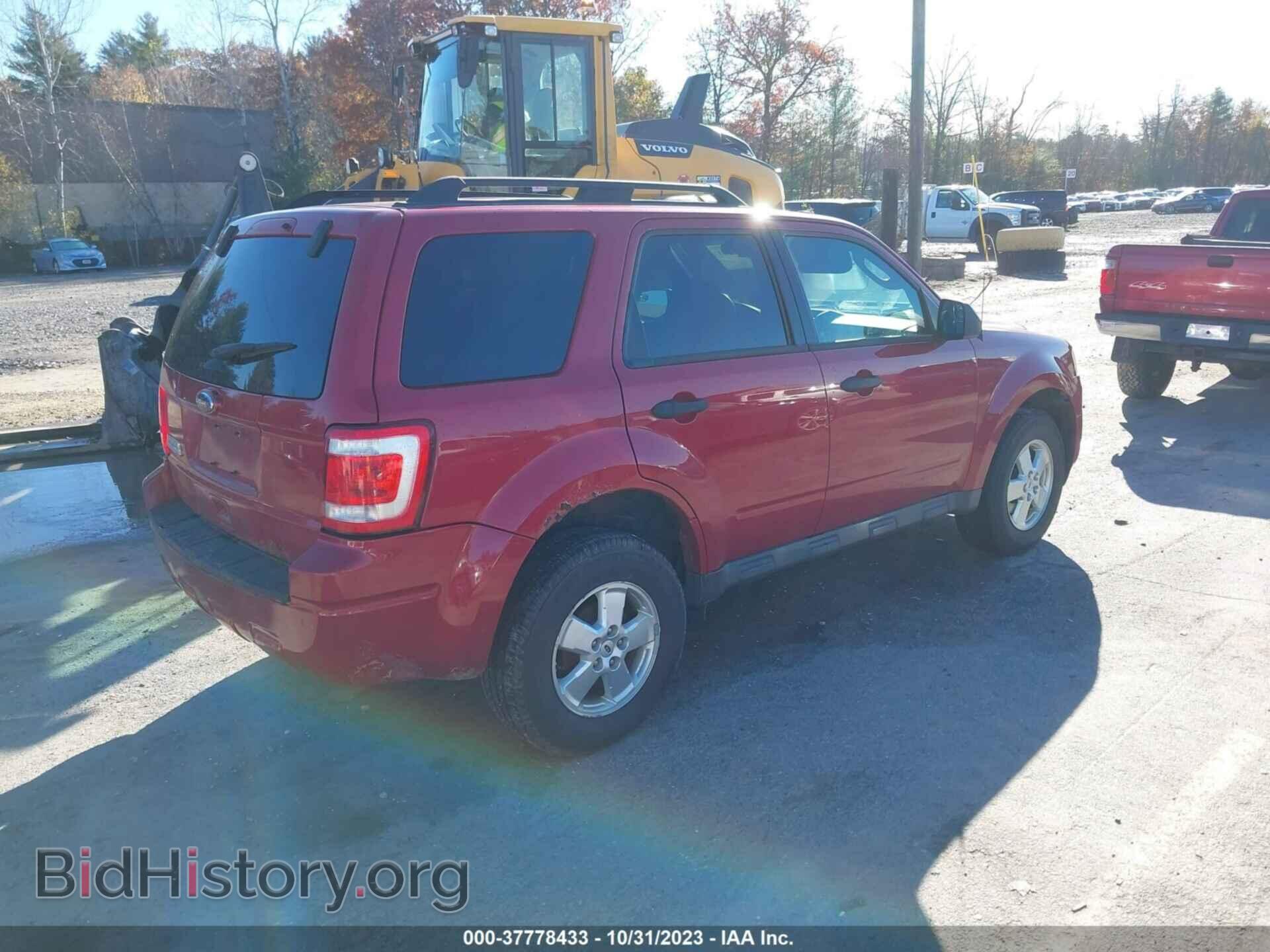 2011 FORD ESCAPE - VIN: 1FMCU9D77BKC38119 - Фото 4