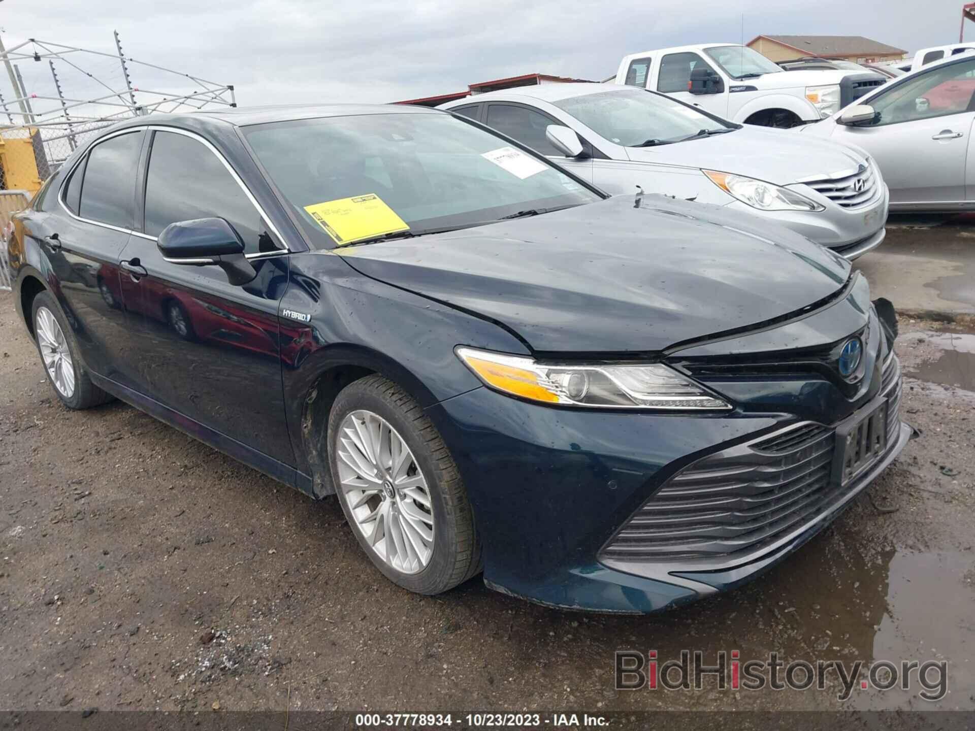 Photo 4T1B21HK6KU013681 - TOYOTA CAMRY HYBRID 2019