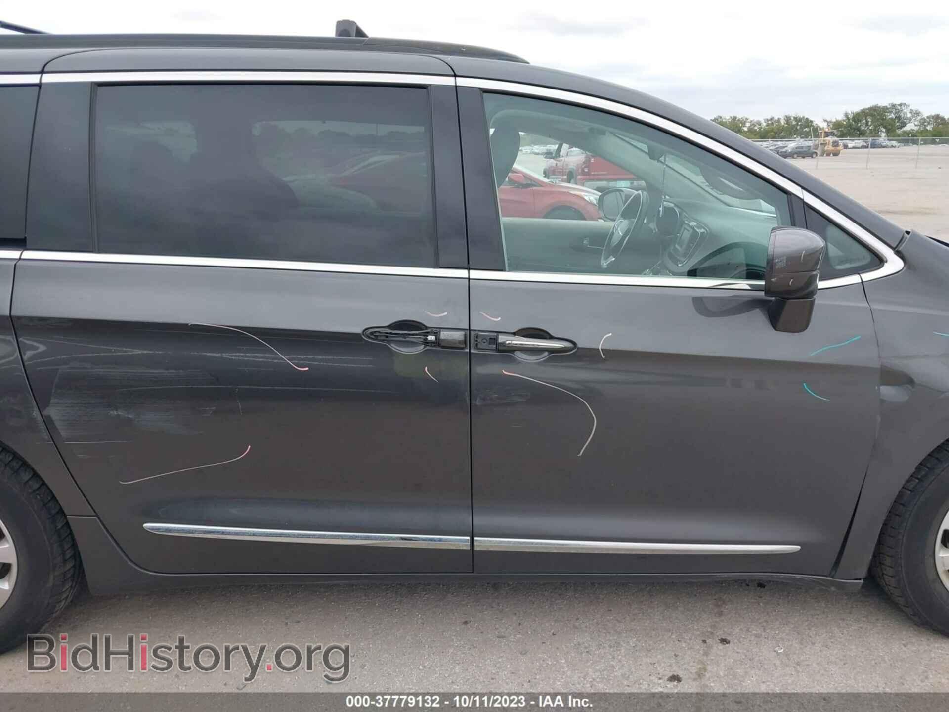 2017 CHRYSLER PACIFICA - VIN: 2C4RC1BG5HR702315 - Фото 13