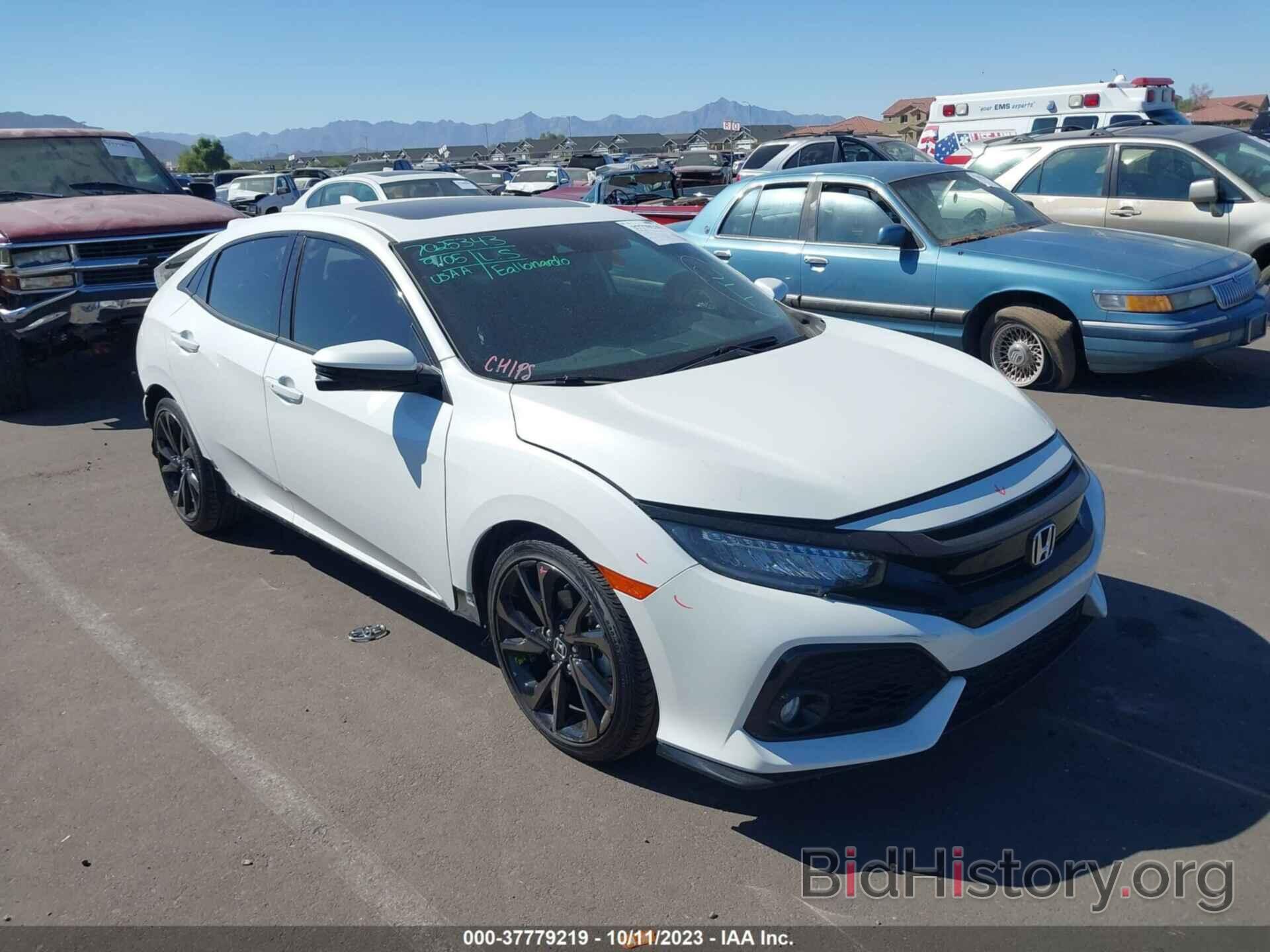 Photo SHHFK7H9XHU227627 - HONDA CIVIC HATCHBACK 2017