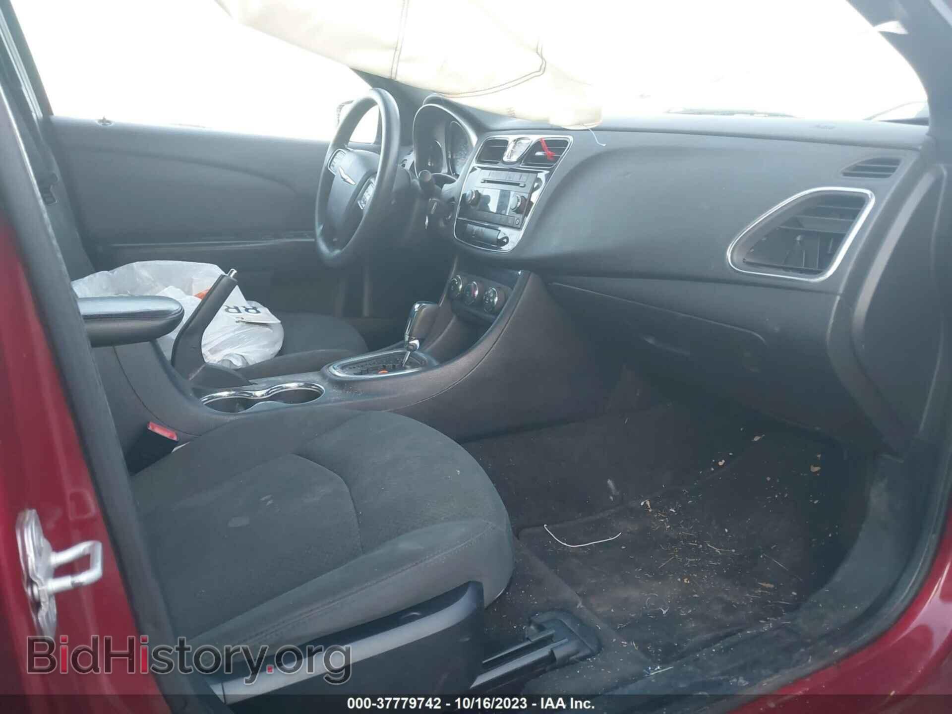 2012 CHRYSLER 200 - VIN: 1C3CCBAB2CN157931 - Фото 5