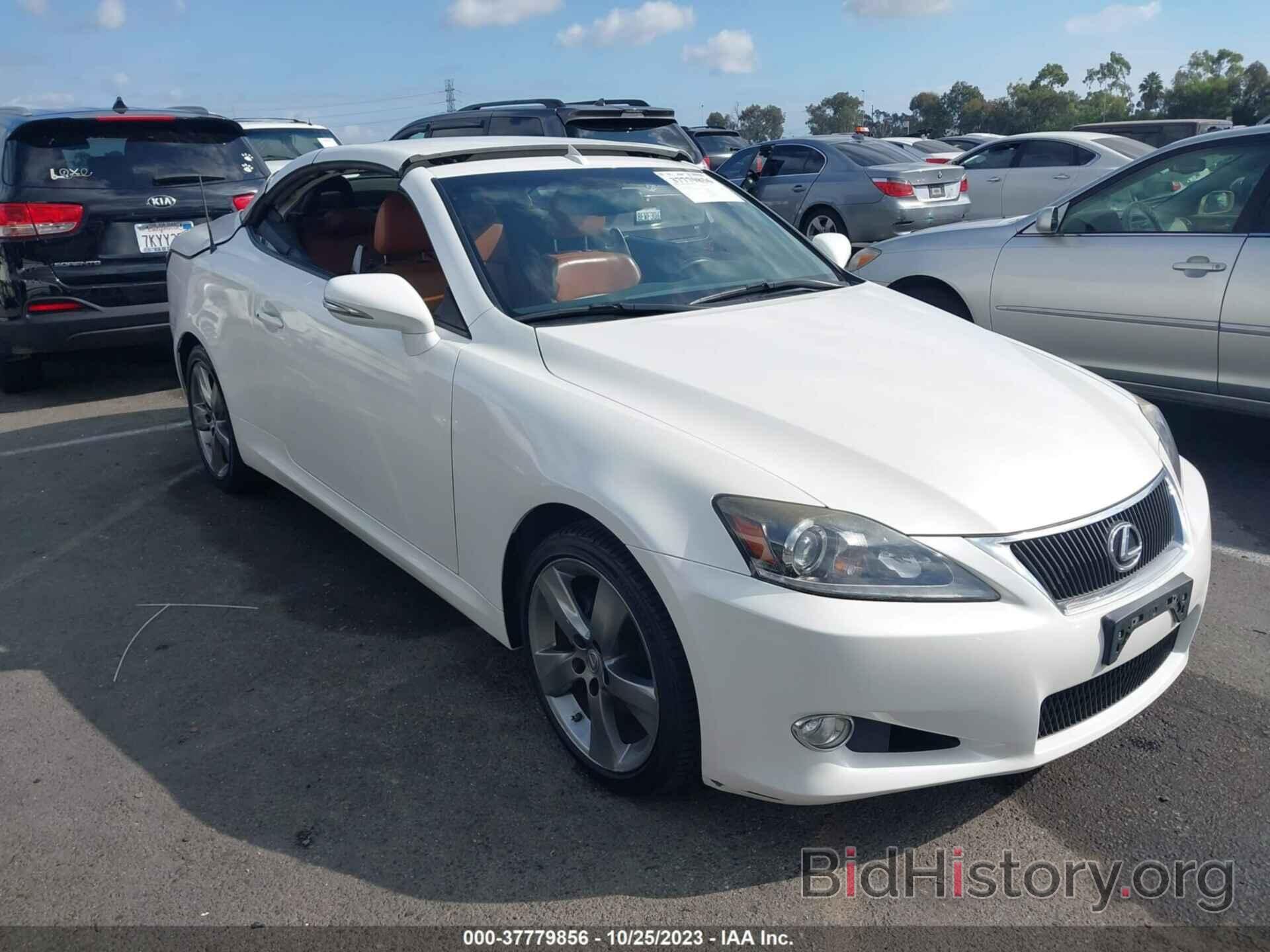 Photo JTHFF2C20B2519881 - LEXUS IS 250C 2011