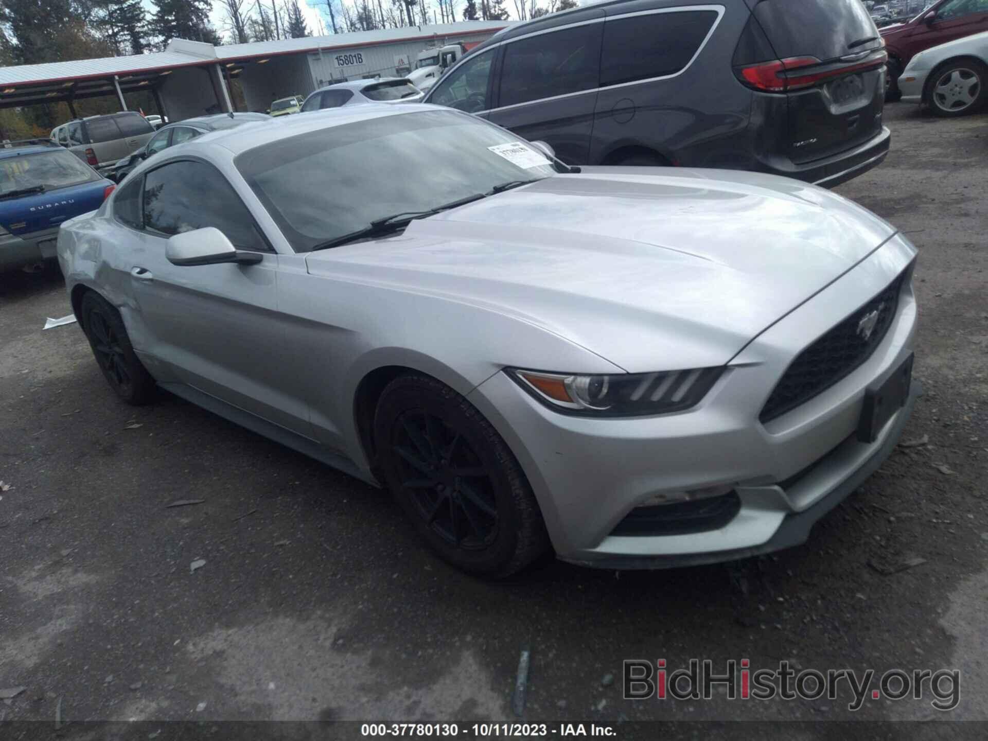 Photo 1FA6P8AM6F5351826 - FORD MUSTANG 2015