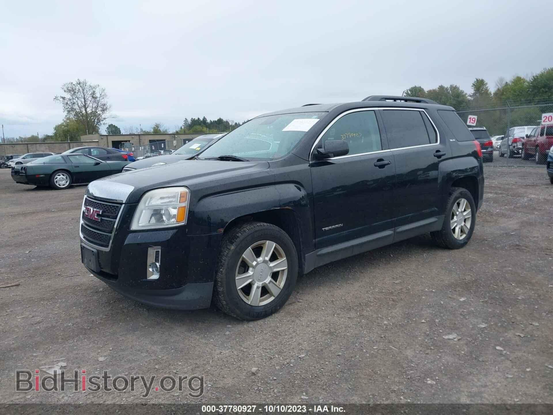 2013 GMC TERRAIN - VIN: 2GKFLTE36D6402810 - Photo 2