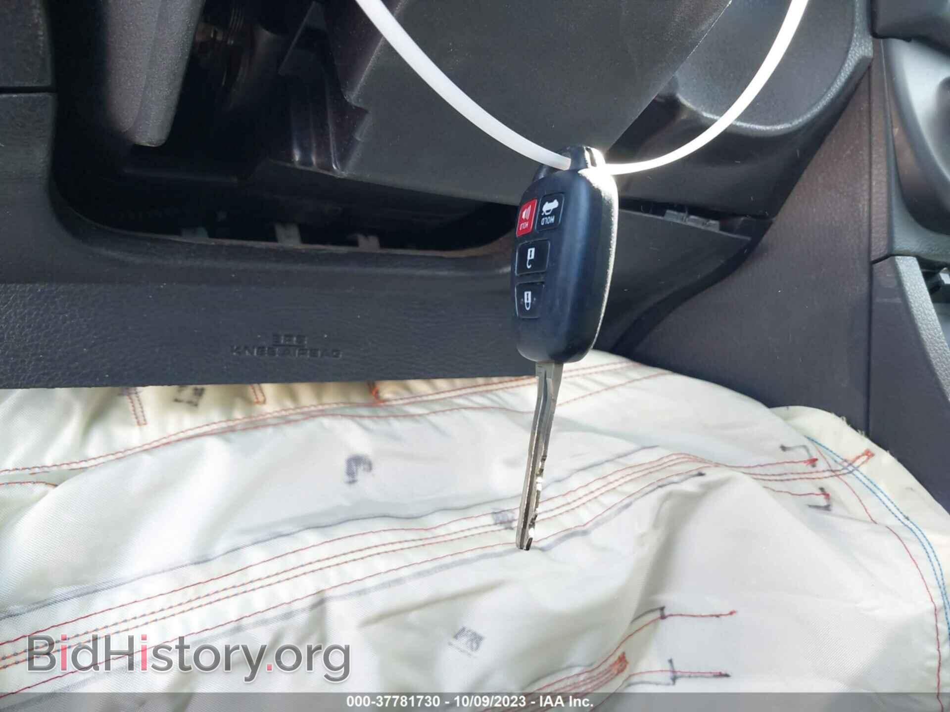 2014 TOYOTA COROLLA - VIN: 2T1BURHE1EC009028 - Photo 11