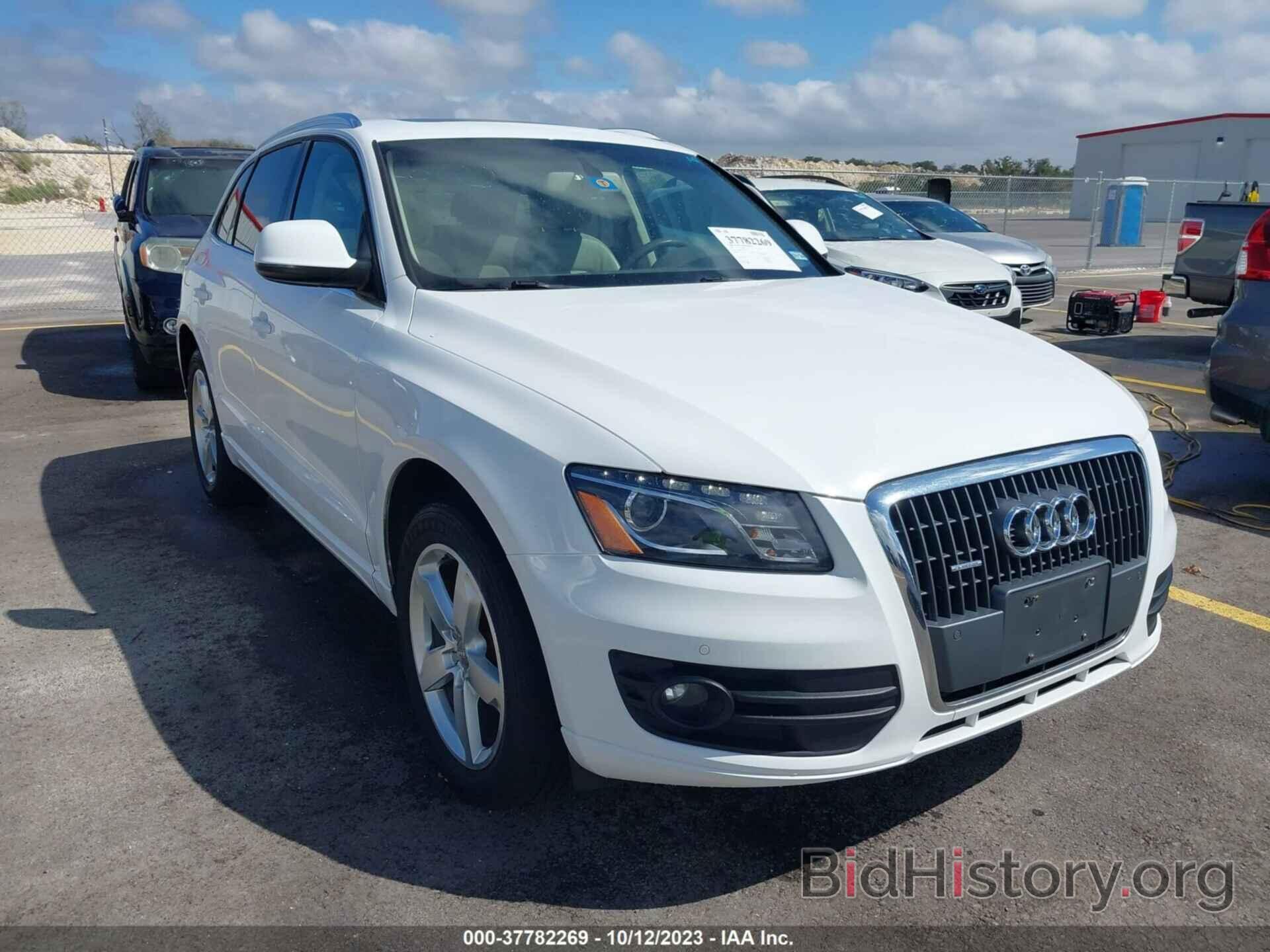 Photo WA1LFBFP3BA015322 - AUDI Q5 2011