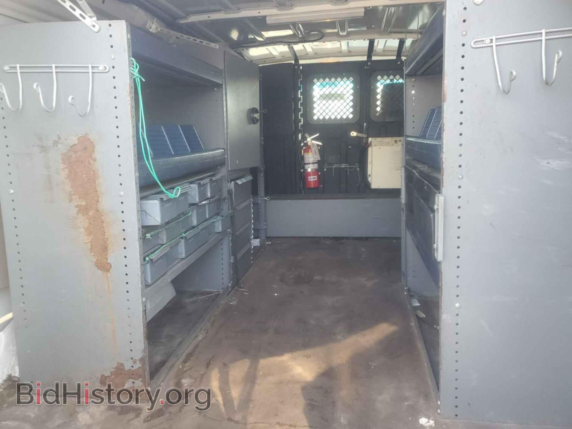 2011 FORD ECONOLINE CARGO VAN - VIN: 1FTNE2EL4BDA70862 - Фото 2