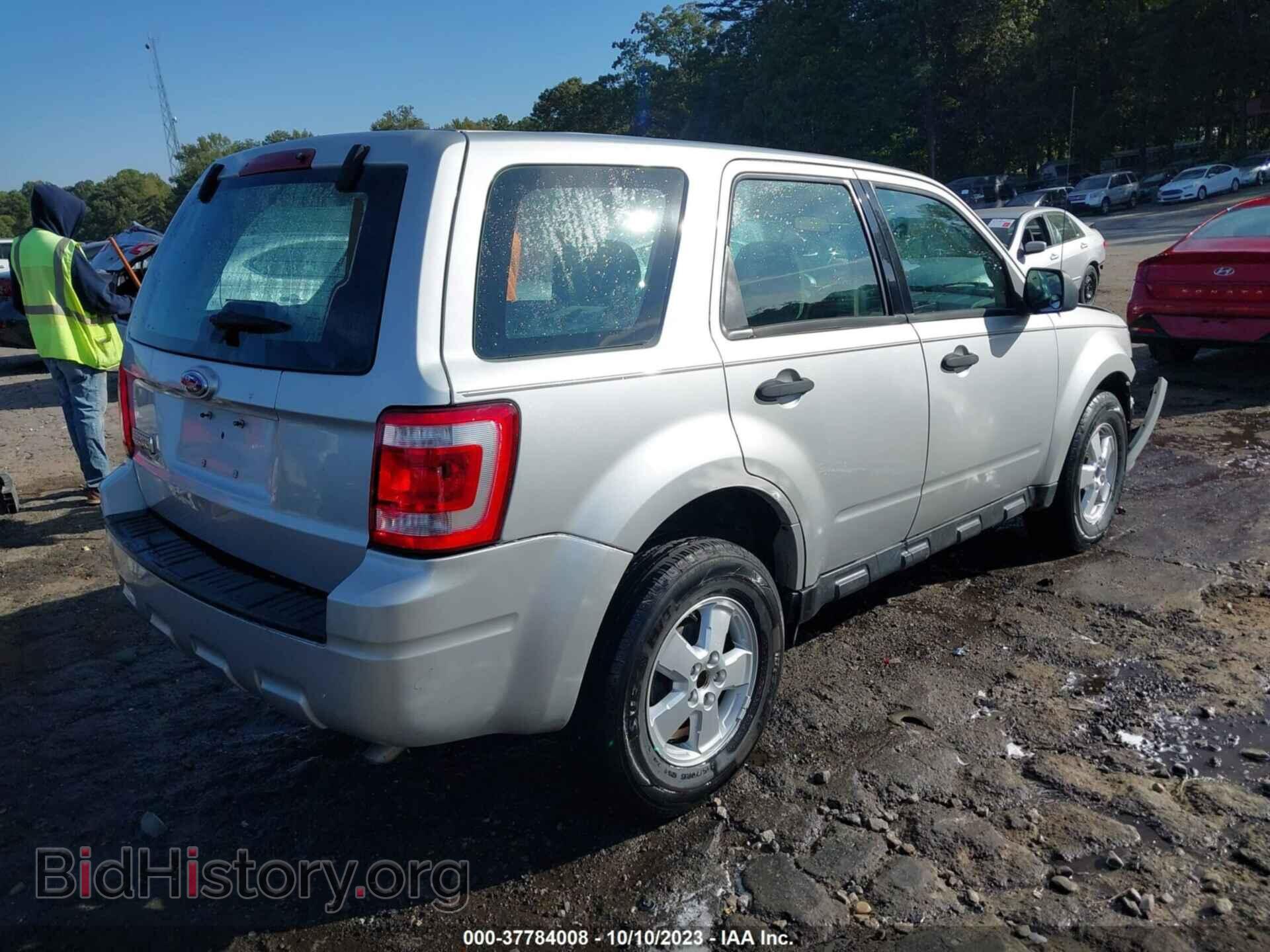 2009 FORD ESCAPE - VIN: 1FMCU02769KD01624 - Фото 4