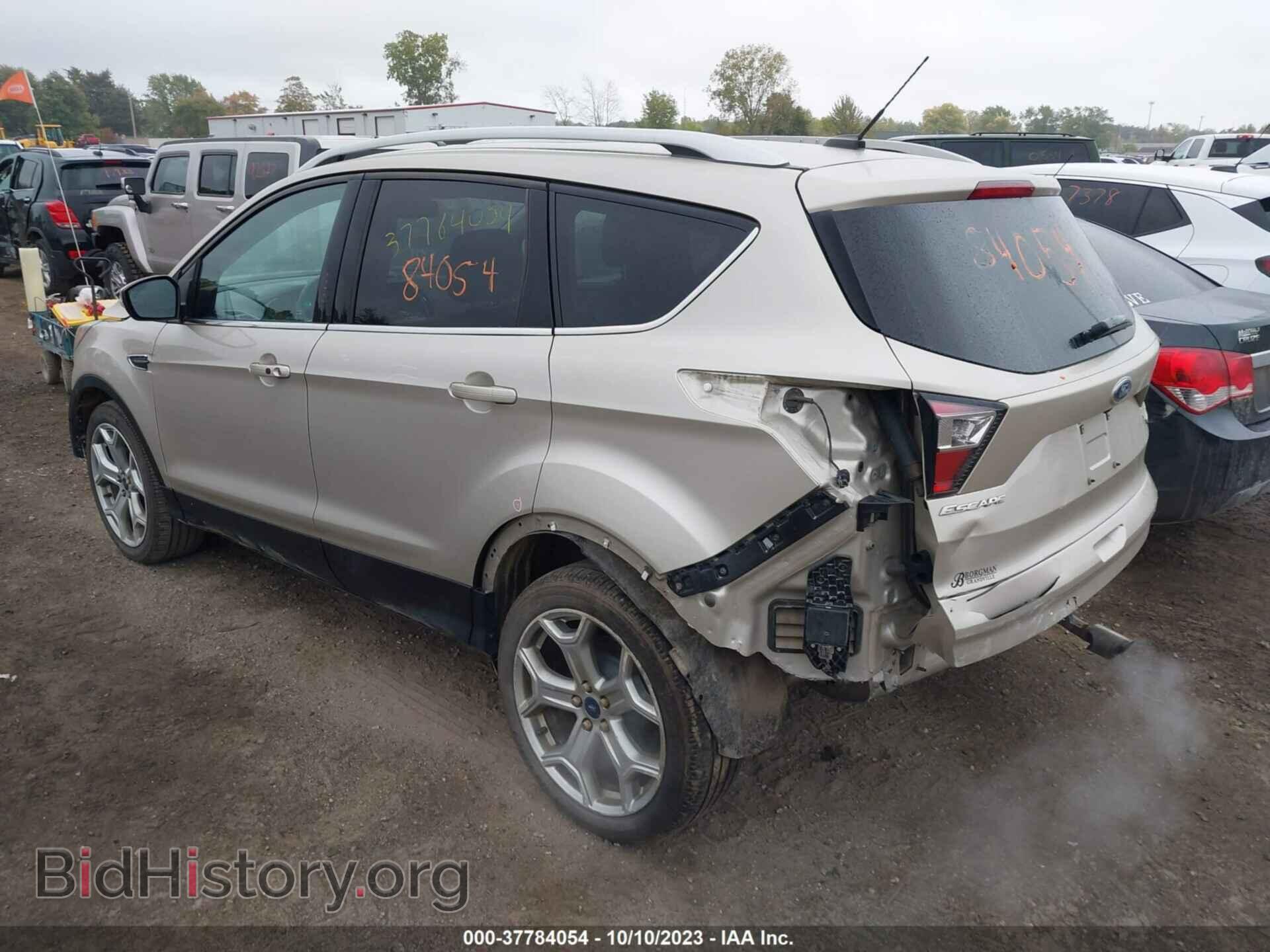 2017 FORD ESCAPE - VIN: 1FMCU9J96HUD39848 - Фото 3