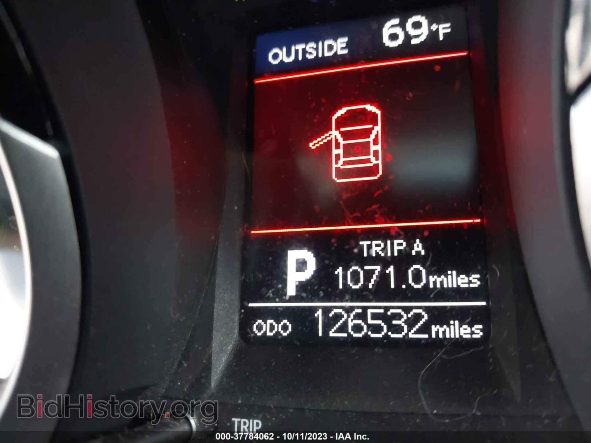 2015 TOYOTA COROLLA - VIN: 2T1BURHEXFC388807 - Фото 15