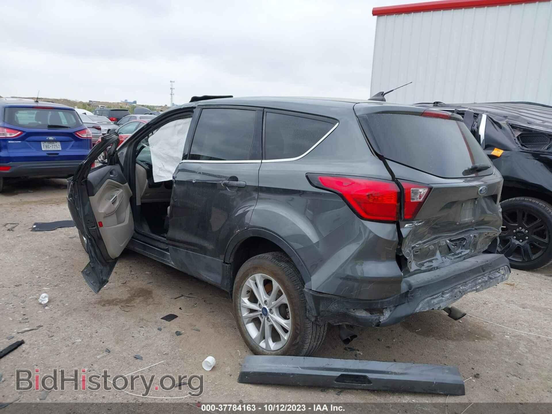 2019 FORD ESCAPE - VIN: 1FMCU9GD3KUB38301 - Фото 3